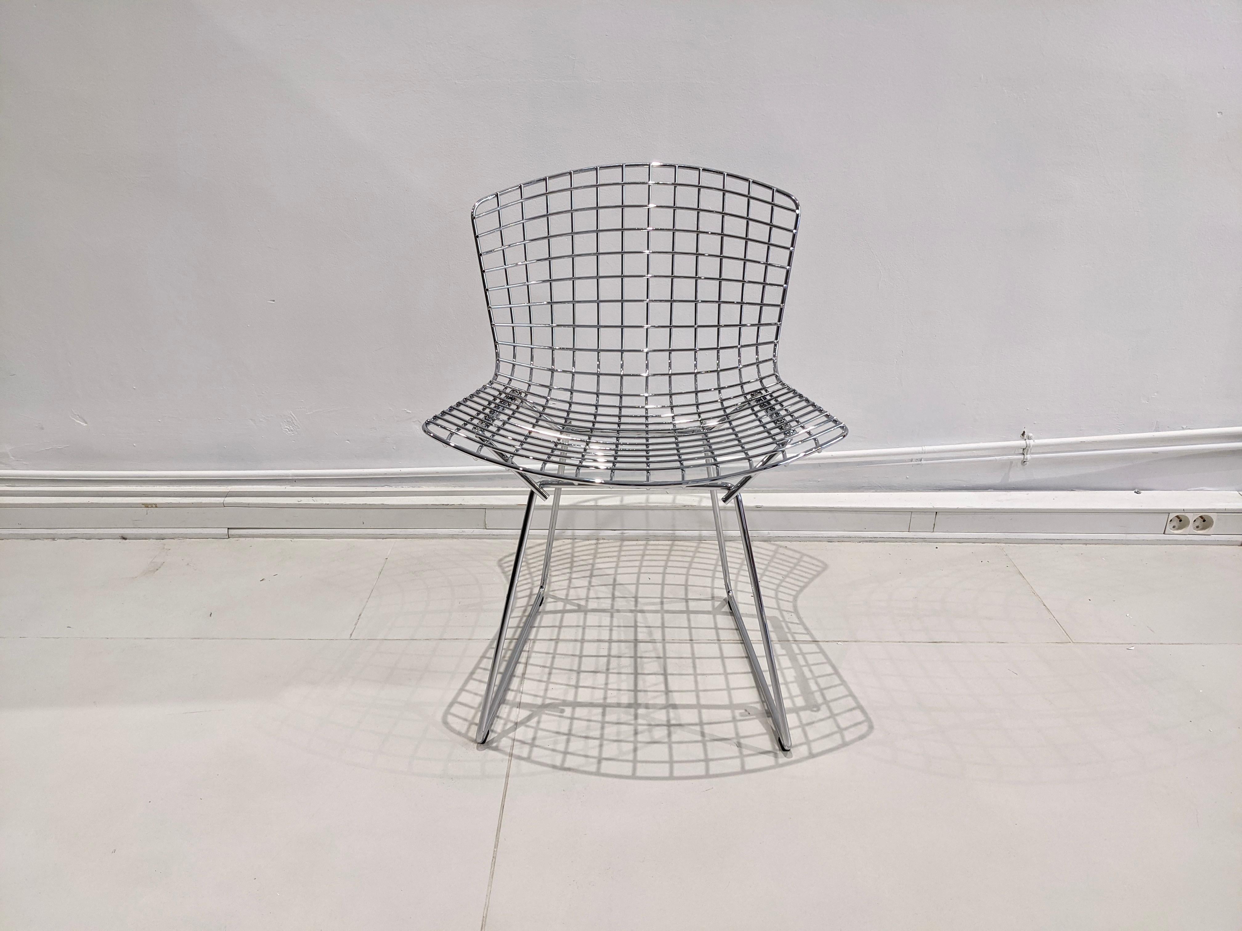 Chair by Harry Bertoia for Knoll. Chromed steel, 1970s. Very good condition.