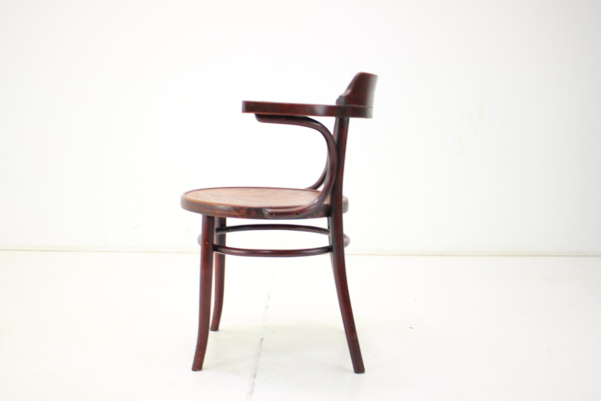  Chair by Thonet, 1920s For Sale 2