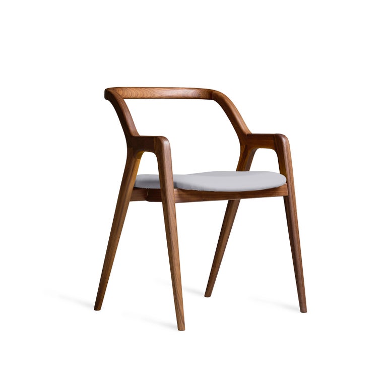 In breve Solid Wood Chair, Walnut in Hand-Made Natural Finish, Contemporary In New Condition For Sale In Cadeglioppi de Oppeano, VR
