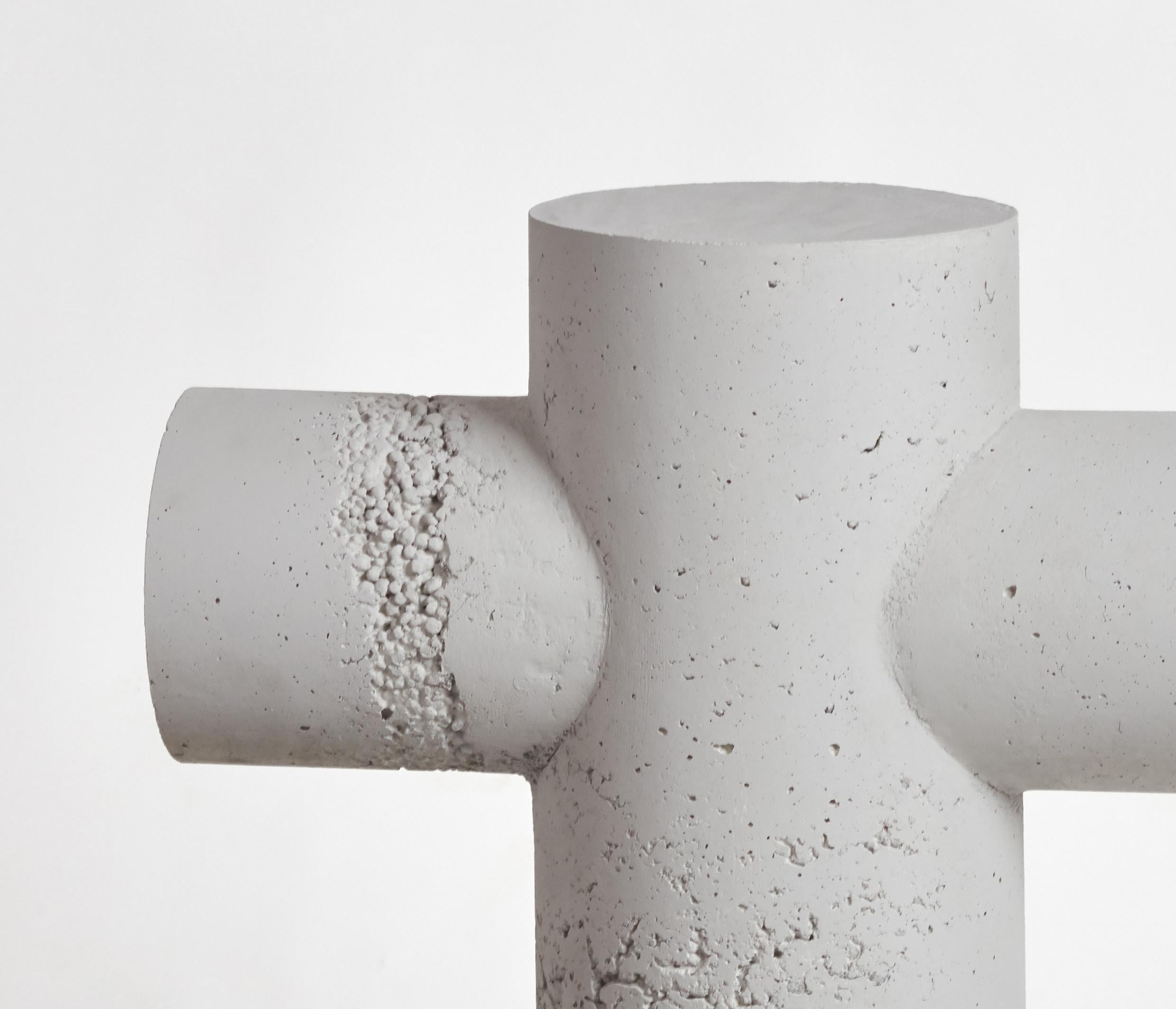 Aparentment 'Breakwave_2' Chair – White Concrete Limited Edition, Handcrafted For Sale 2