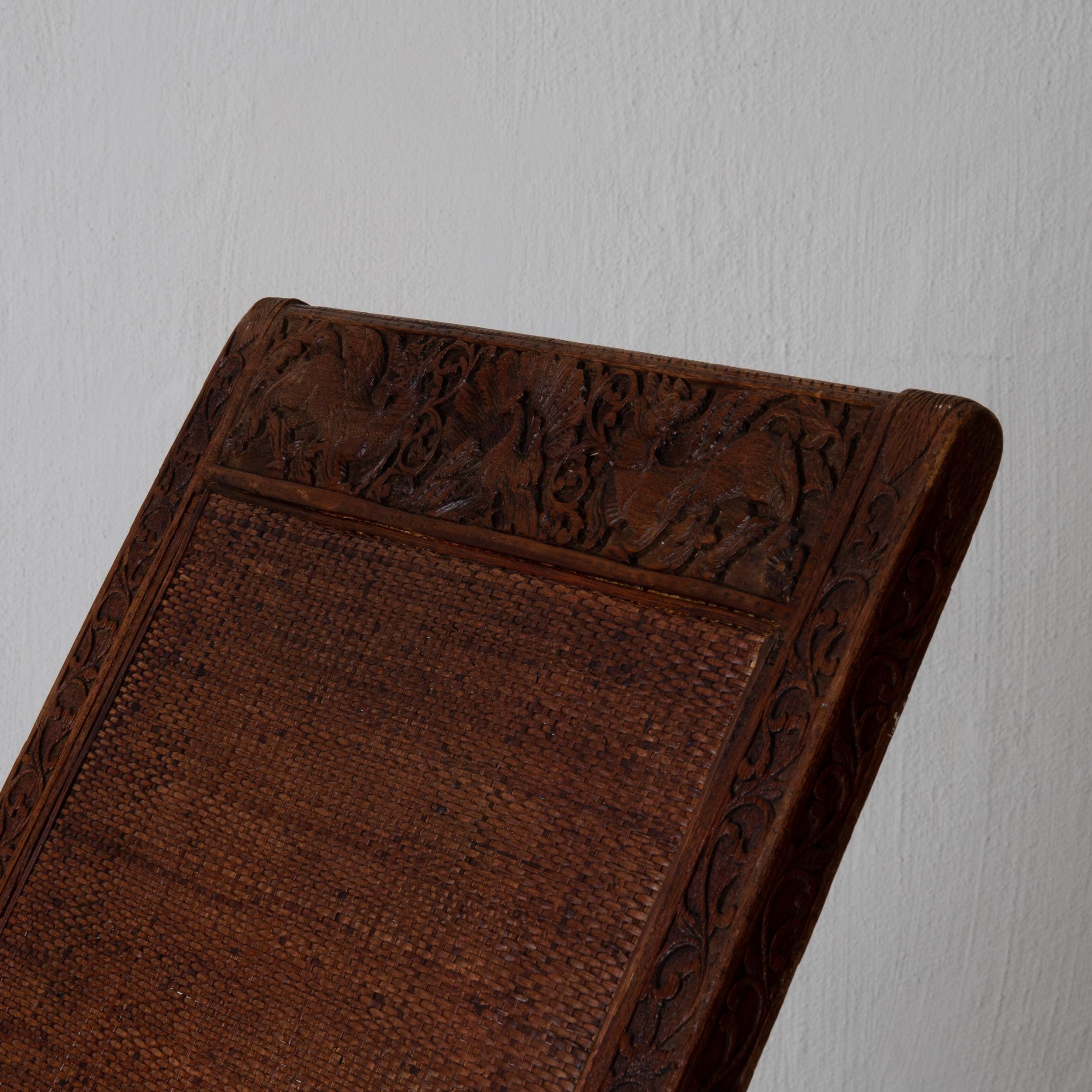 Stuhl, klappbar, braun, geschnitzt, Indien, 20. Jahrhundert, Indien (Anglo-indisch) im Angebot