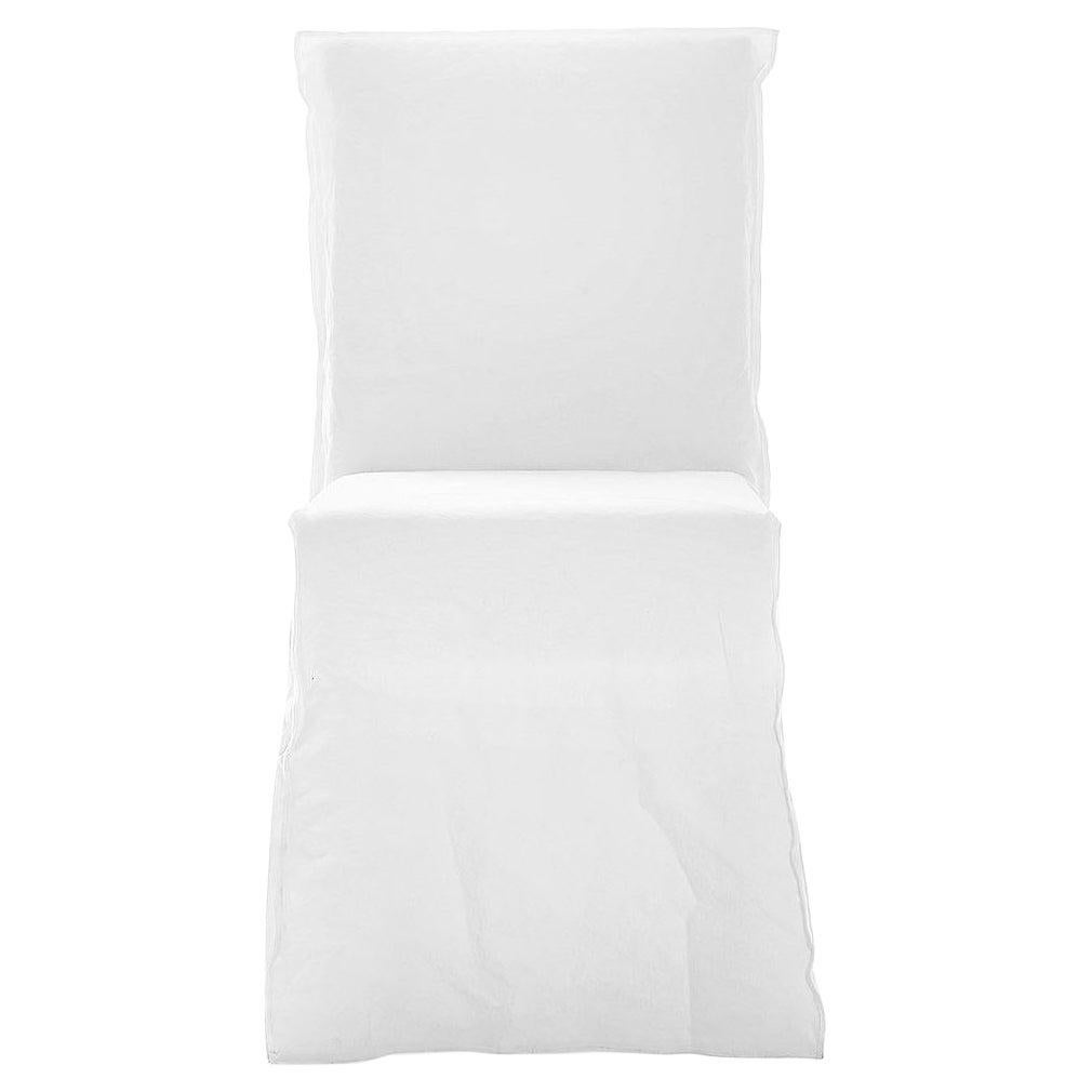 Gervasoni Ghost 23 – Chair
Design: Paola Navone

Ghost 23 is a comfortable and elegant chair from the Ghost collection. Its structure is padded with polyurethane foam for lasting support, while the removable cover in white linen (Category B) allows