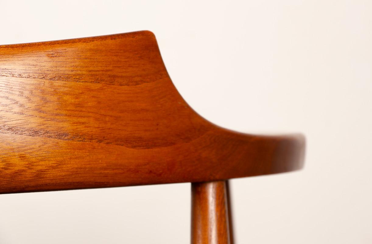 Chaise en orme massif et en skaï, première édition, modèle ST 750 Arne Wahl Iversen 1959. en vente 6