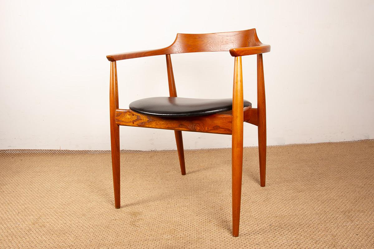Chaise en orme massif et en skaï, première édition, modèle ST 750 Arne Wahl Iversen 1959. en vente 10