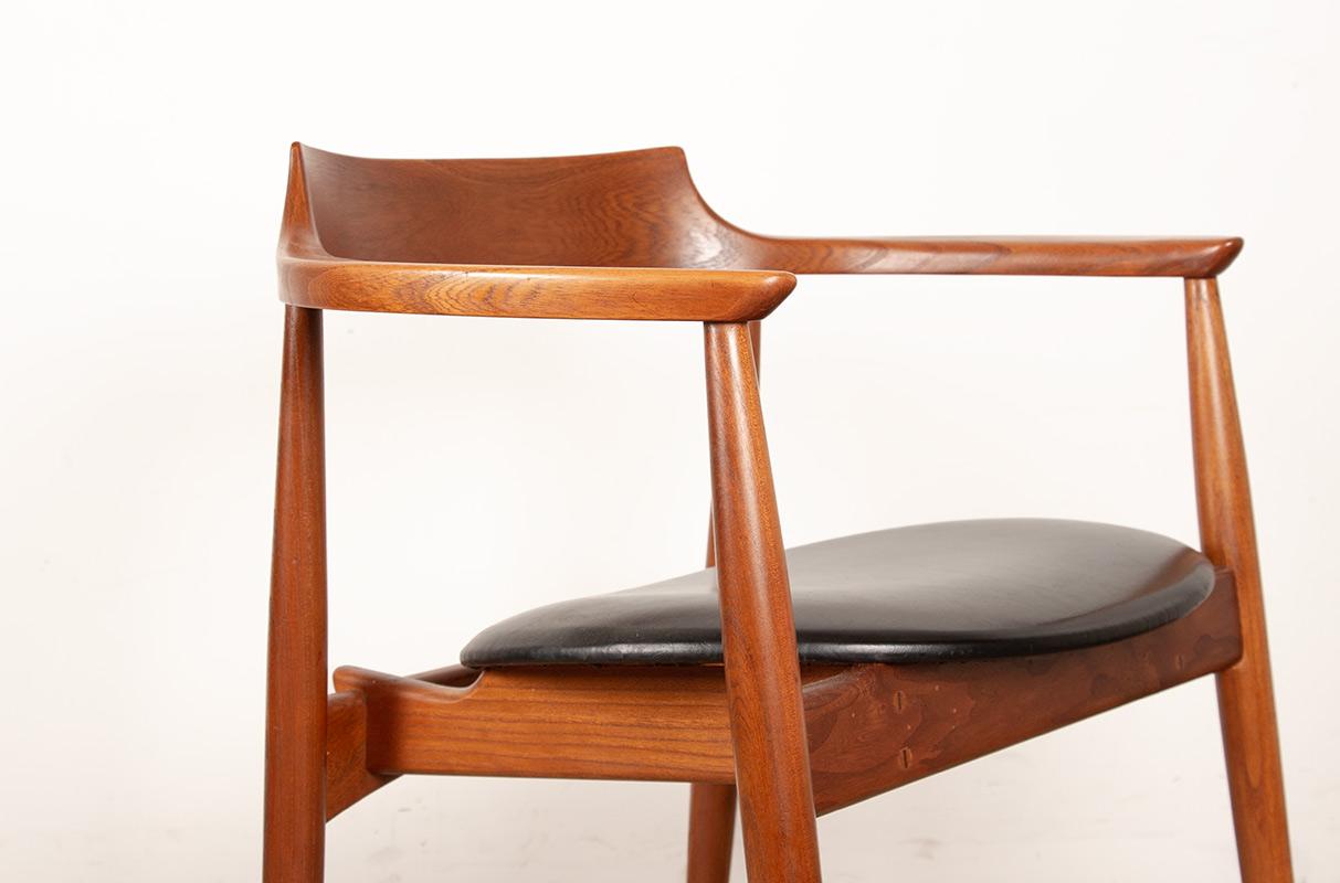 Chaise en orme massif et en skaï, première édition, modèle ST 750 Arne Wahl Iversen 1959. en vente 1