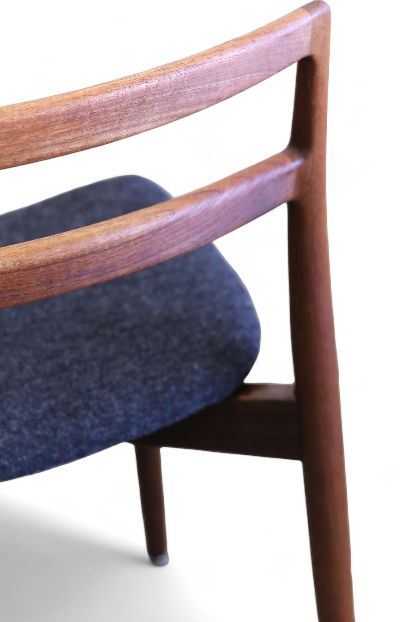 Chair in Teak by Harry Østergaard for Randers Møbelfabrik, 1960s, Set of 4 For Sale 5