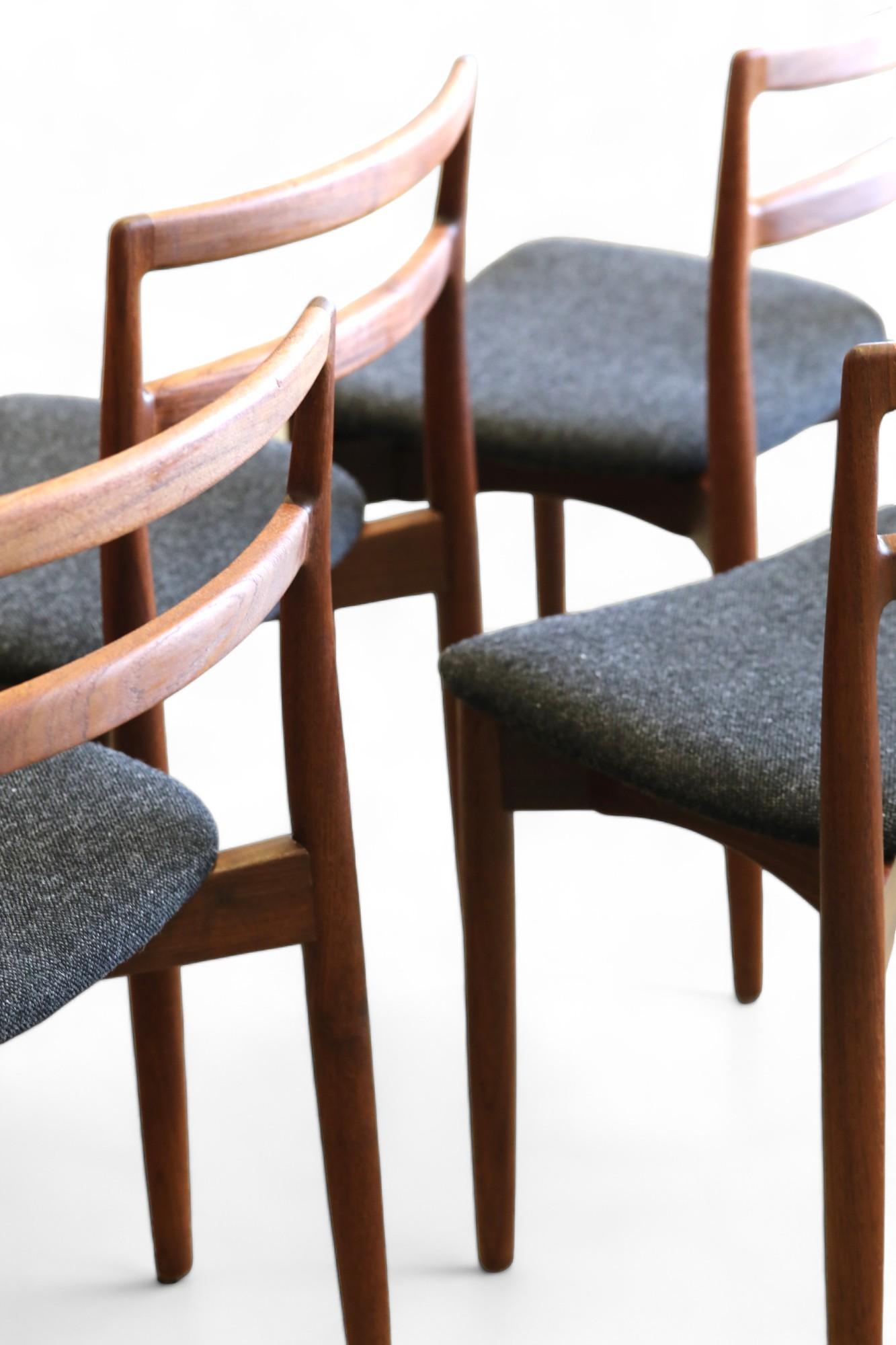 Chair in Teak by Harry Østergaard for Randers Møbelfabrik, 1960s, Set of 4 For Sale 6