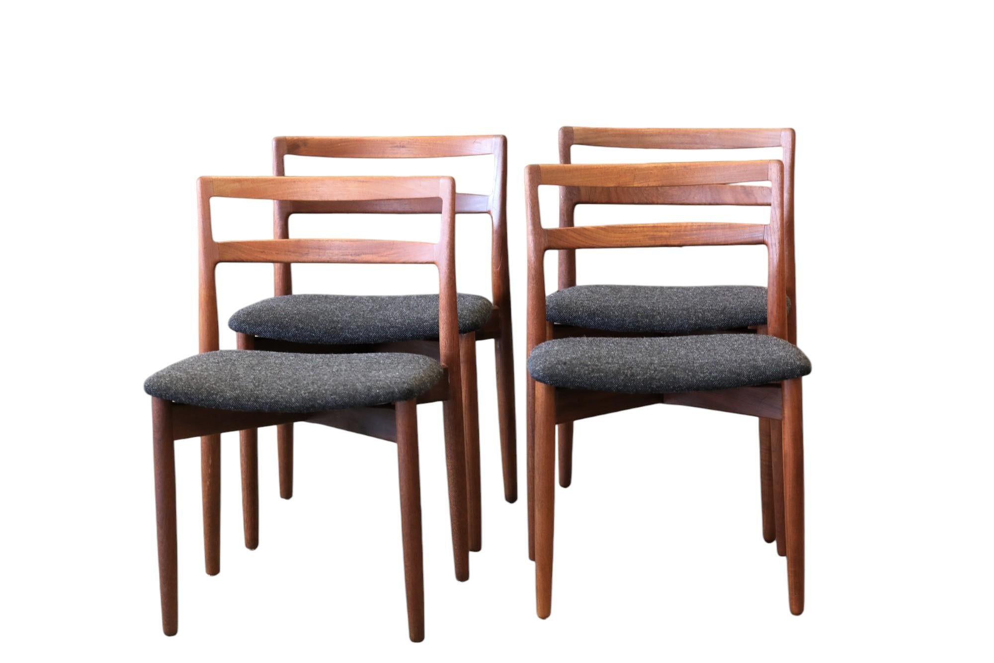 Chair in Teak by Harry Østergaard for Randers Møbelfabrik, 1960s, Set of 4 For Sale 10