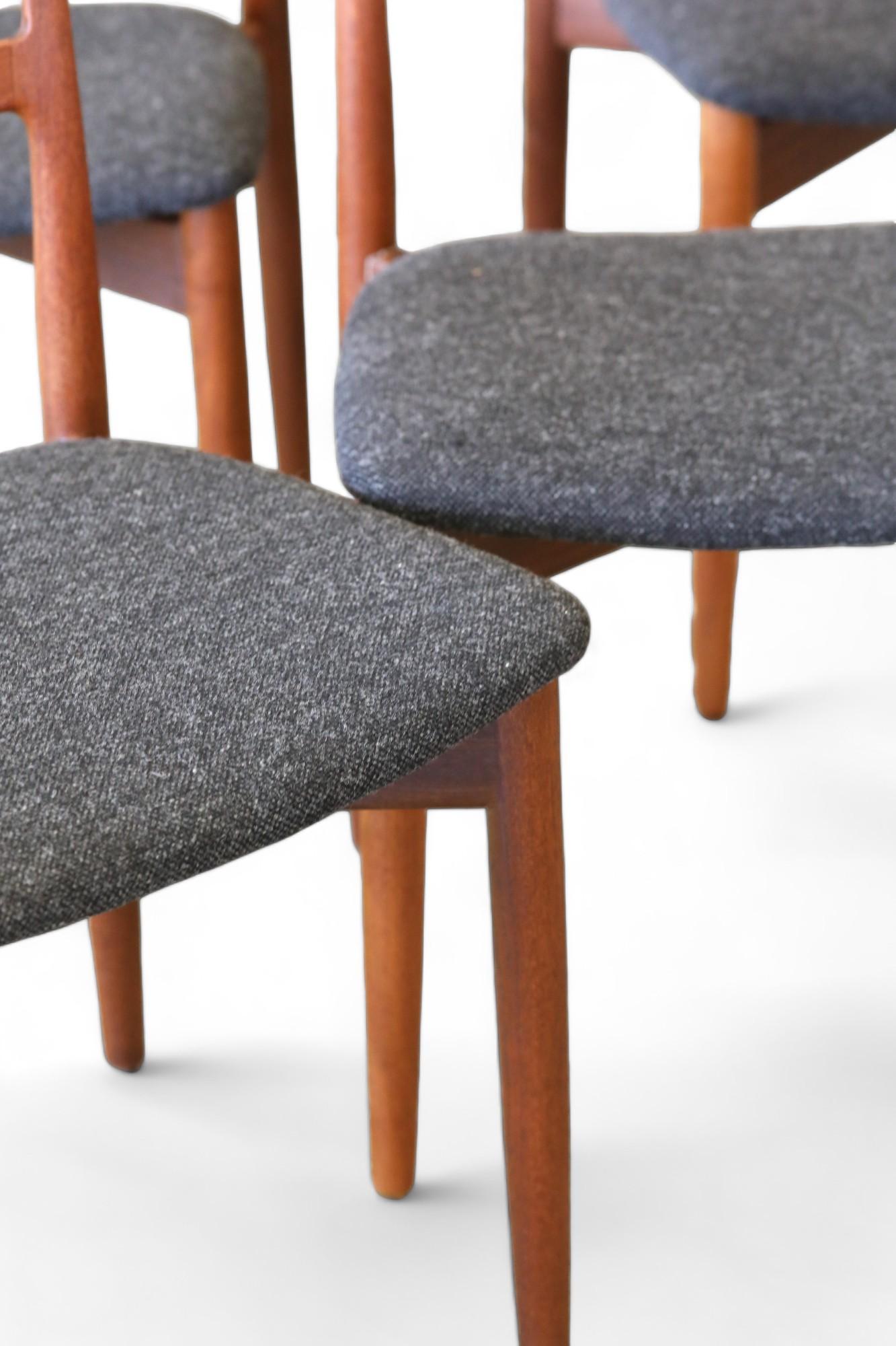 Chair in Teak by Harry Østergaard for Randers Møbelfabrik, 1960s, Set of 4 For Sale 2