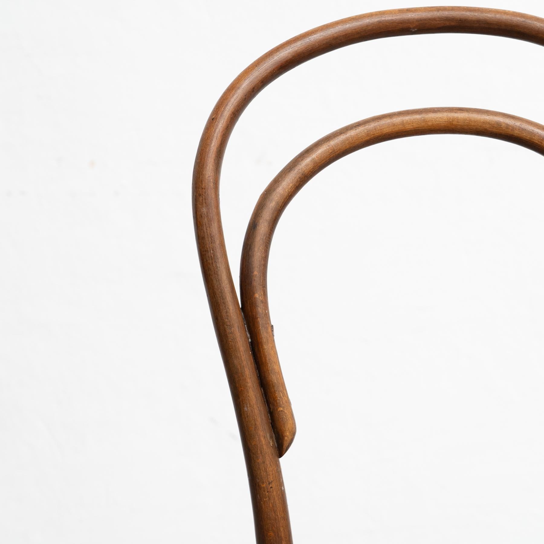Chaise dans le style de Thonet par un Design/One, circa 1930 en vente 11