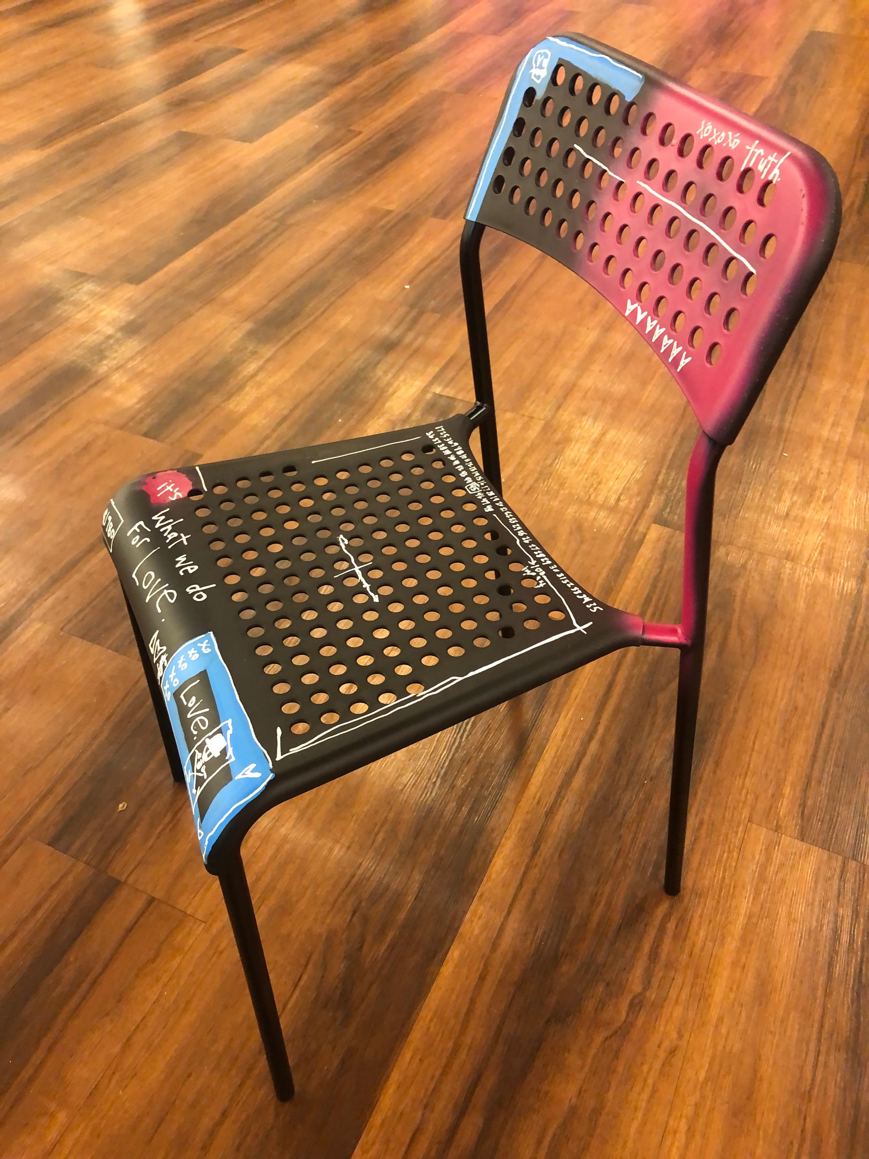 XXIe siècle et contemporain Chair (IV) Pop Art Graffiti Tagged Chair by Adam Baranello en vente