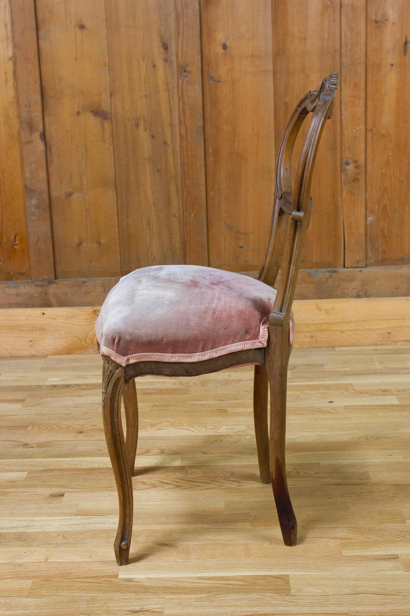Chair Louis XV Style in Wood and pink velvet  1