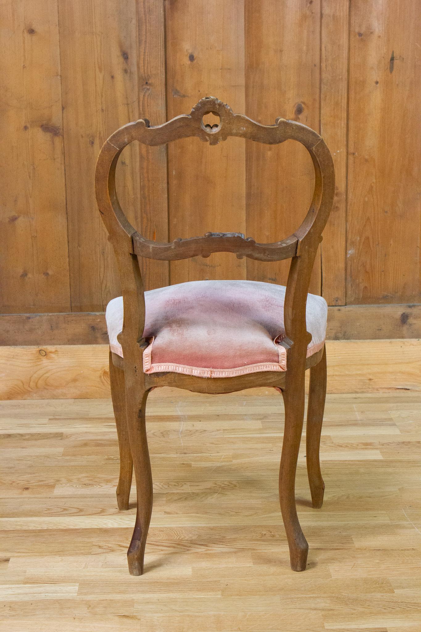 Chair Louis XV Style in Wood and pink velvet  3