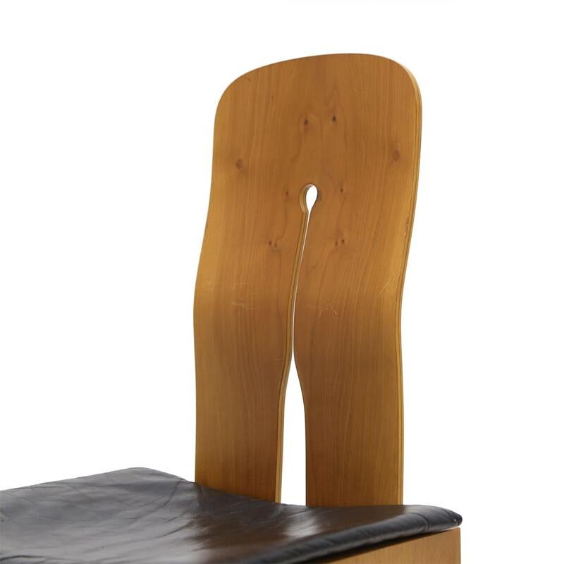 Modern Chair model 1934-765 in natural nut by Carlo Scarpa for Bernini