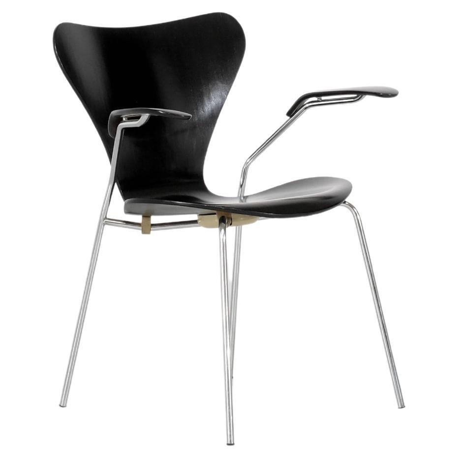 Sedia modello "3207" in legno di Arne Jacobsen per Fritz Hansen, Wood 1955. in vendita