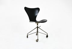 Chair model 3217 by Arne Jacobsen for Fritz Hansen, 1960s
