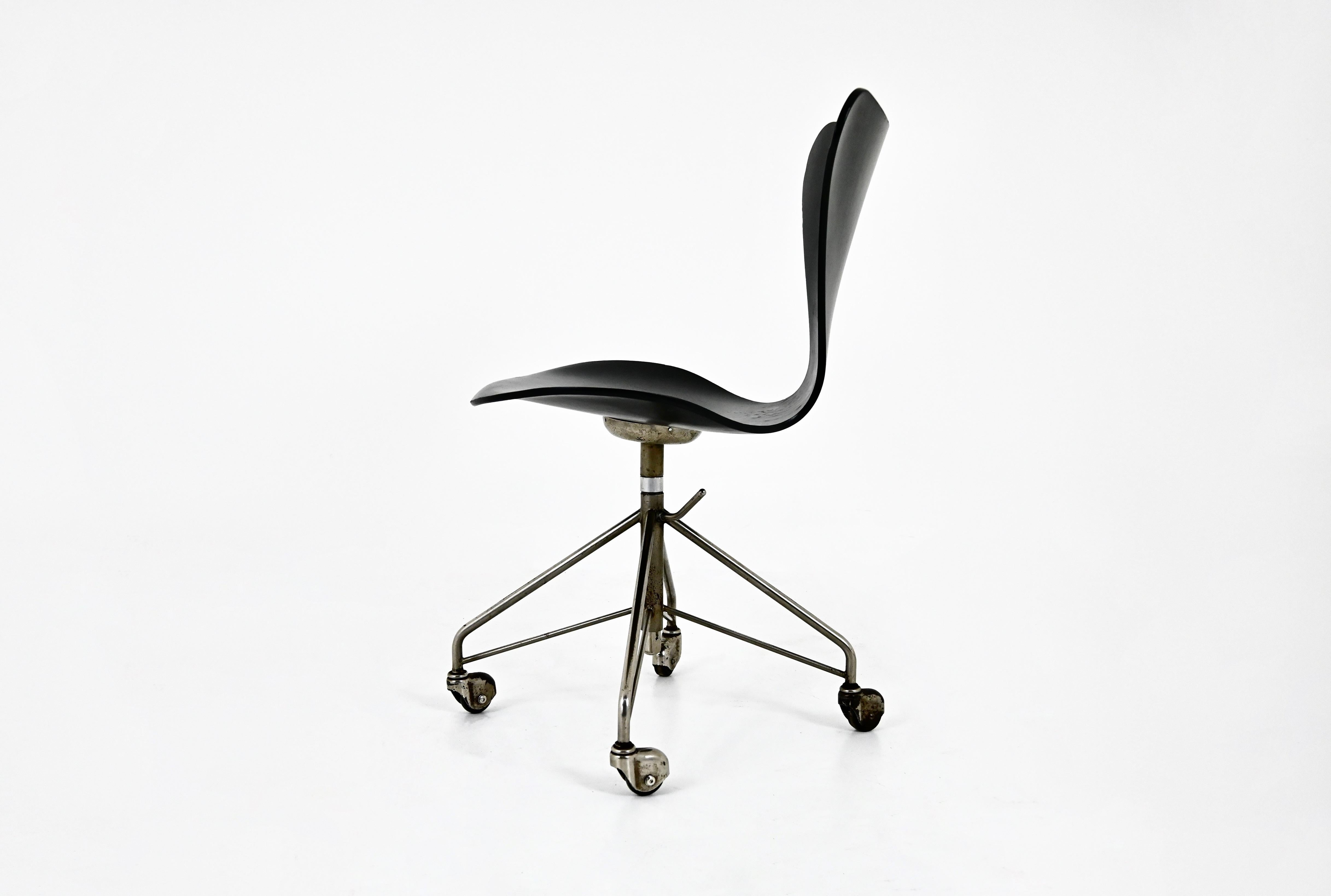 Danois Chaise modèle 3217 par Arne Jacobsen pour Fritz Hansen, années 1960 en vente