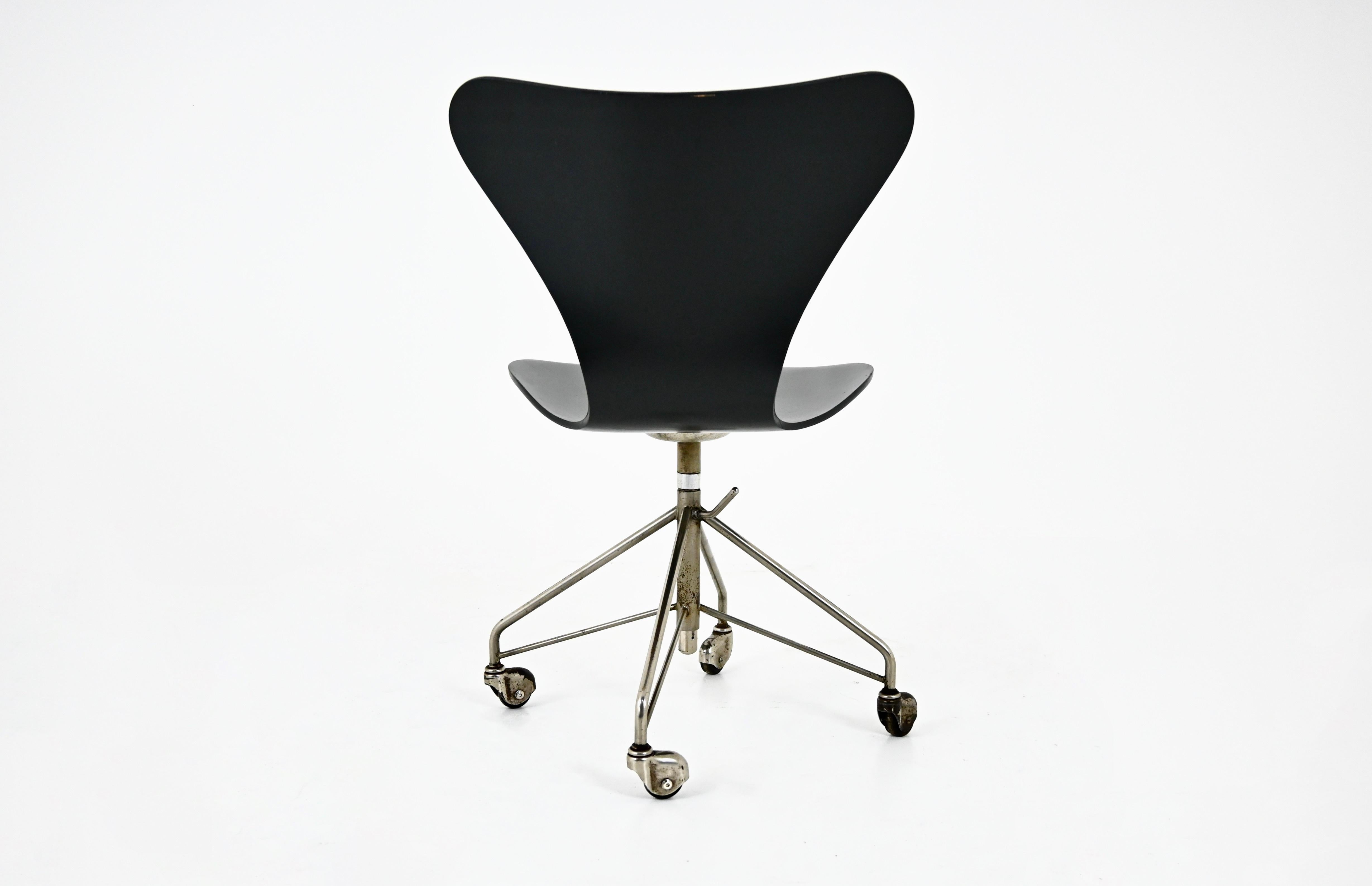 Chaise modèle 3217 par Arne Jacobsen pour Fritz Hansen, années 1960 Bon état - En vente à bruxelles, BE