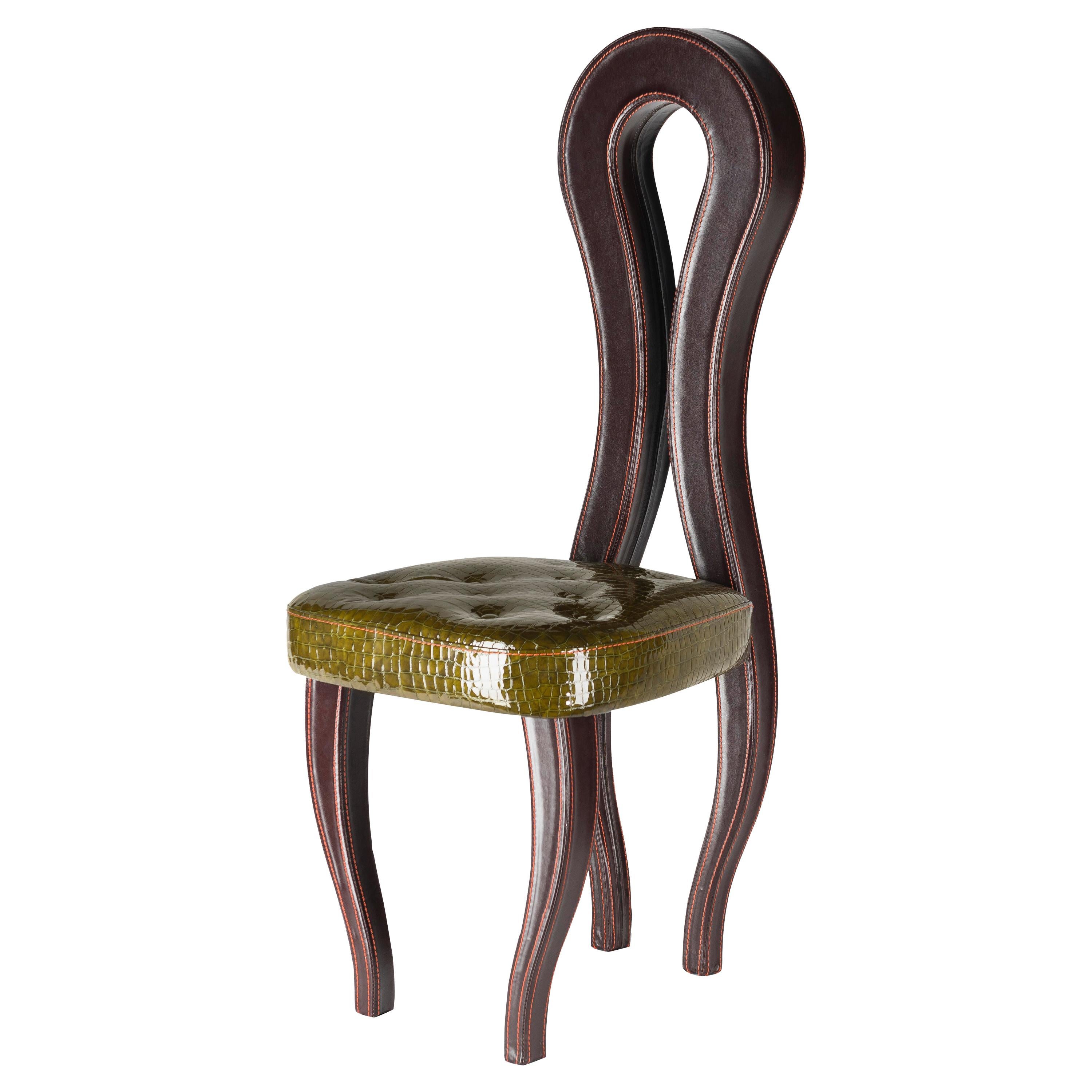 Chaise nouvelle silhouette, résine et cuir, Italie en vente