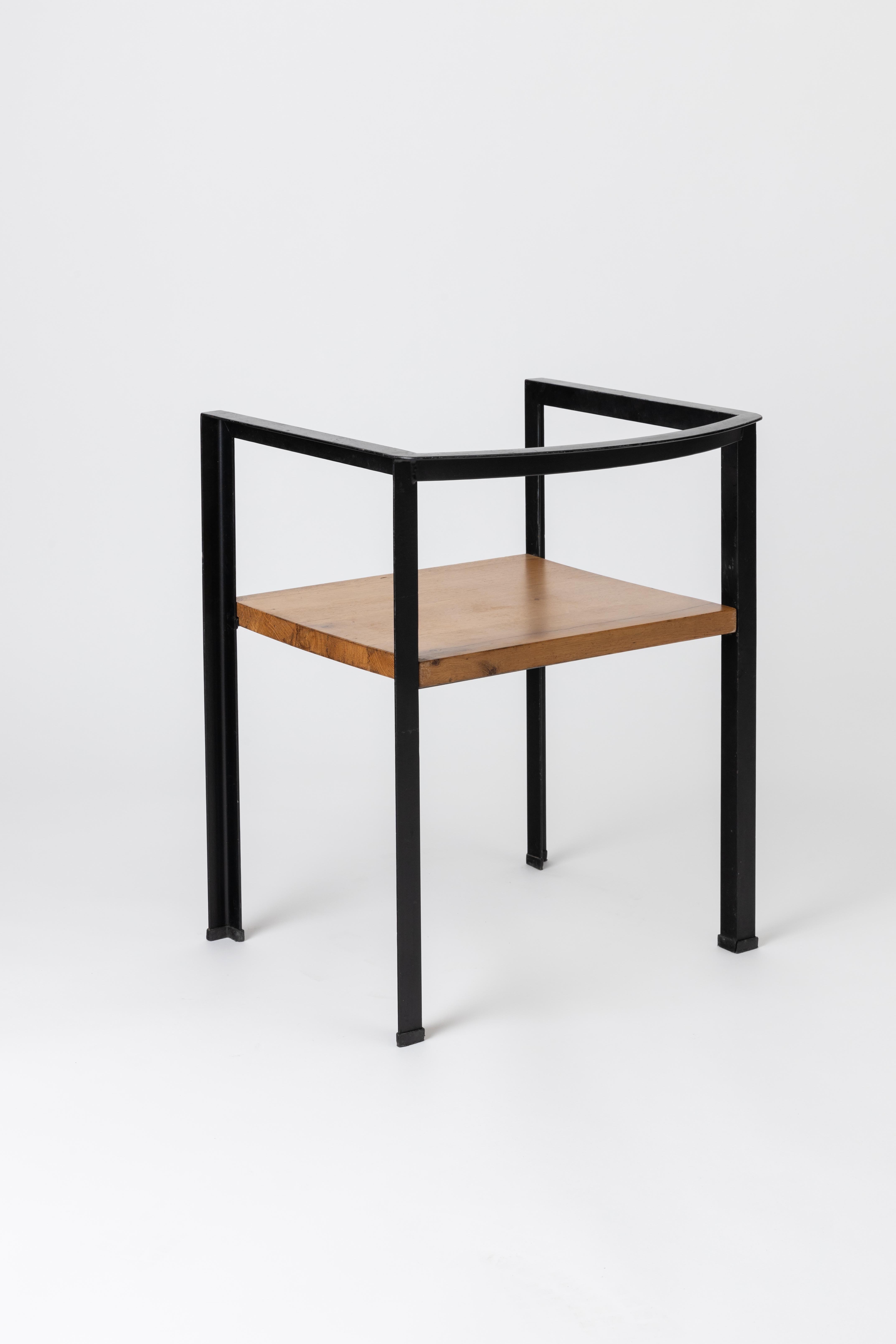 chair number 9