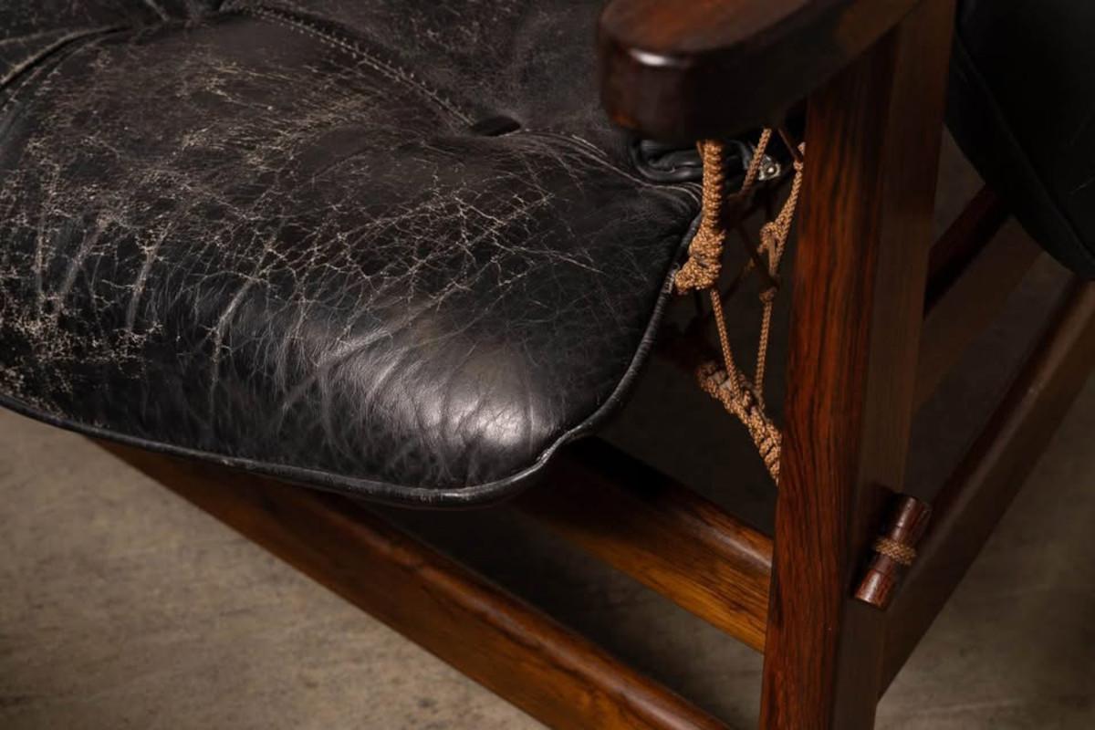 Authentic Jangada Chair & Ottoman by Jean Gillon for WoodArt In Excellent Condition For Sale In Victoria, BC