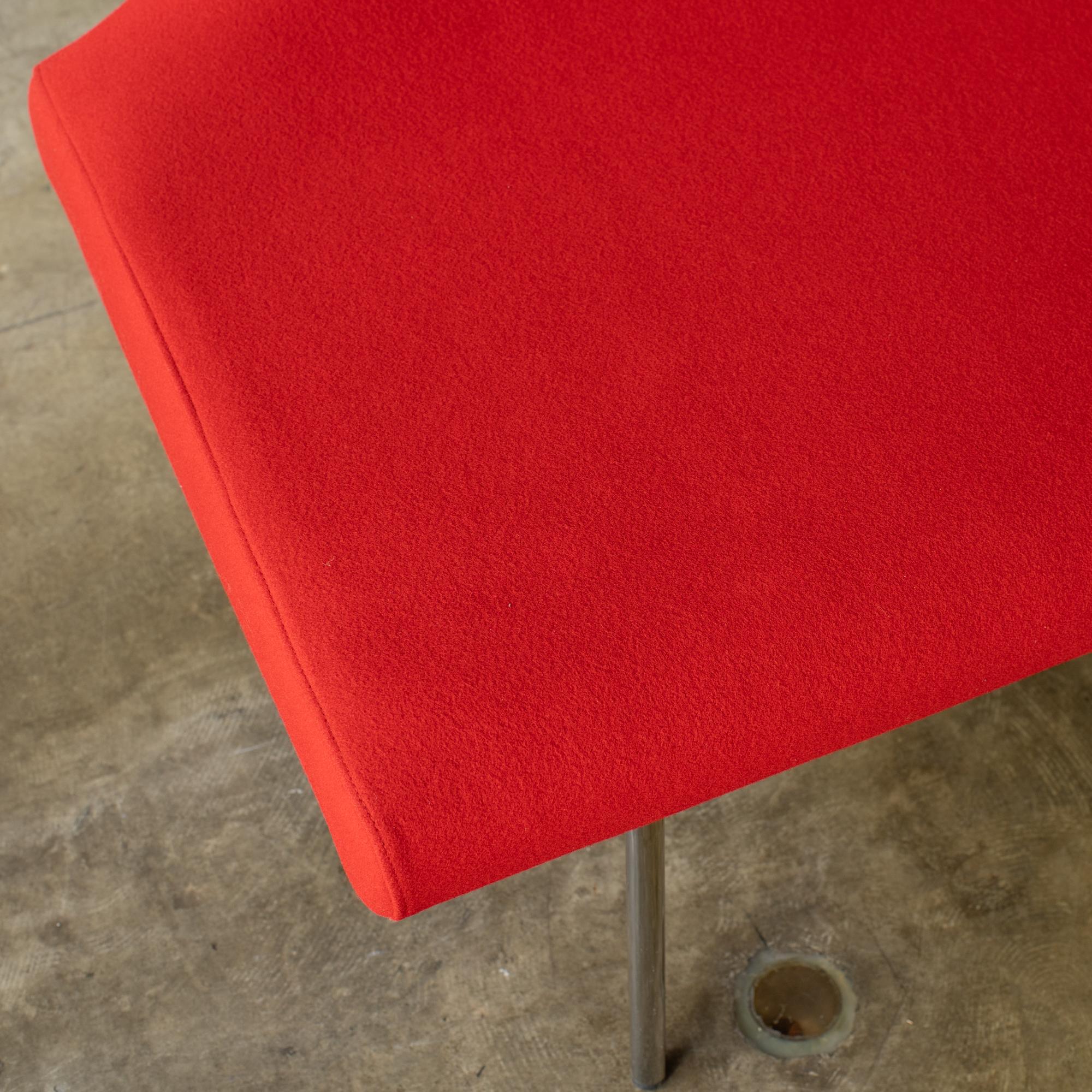 Chair red fabric Orbit sofa Eero Koivisto  Y2K style design space age For Sale 2