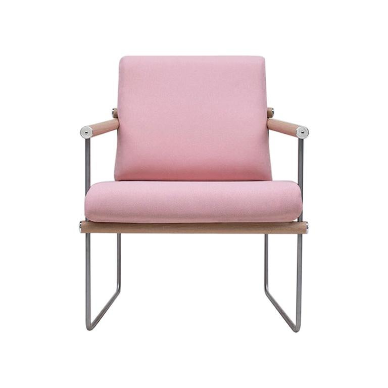 Mid-Century Modern Oakwood & Stainless Steel 'Audrey' S12 Pink Armchair For Sale