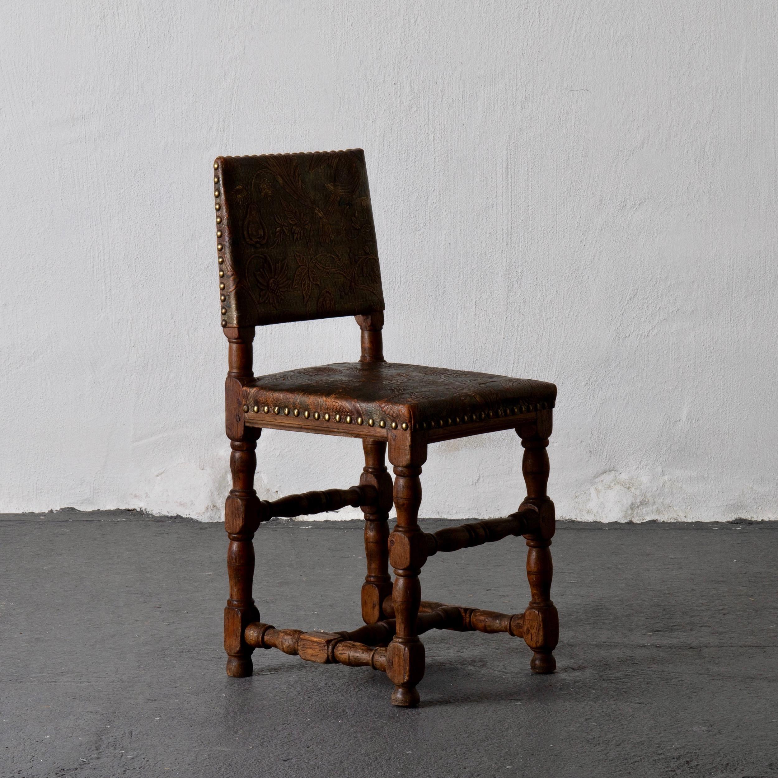 18th Century and Earlier Chair Swedish Baroque Oak Gilt Leather Sweden For Sale