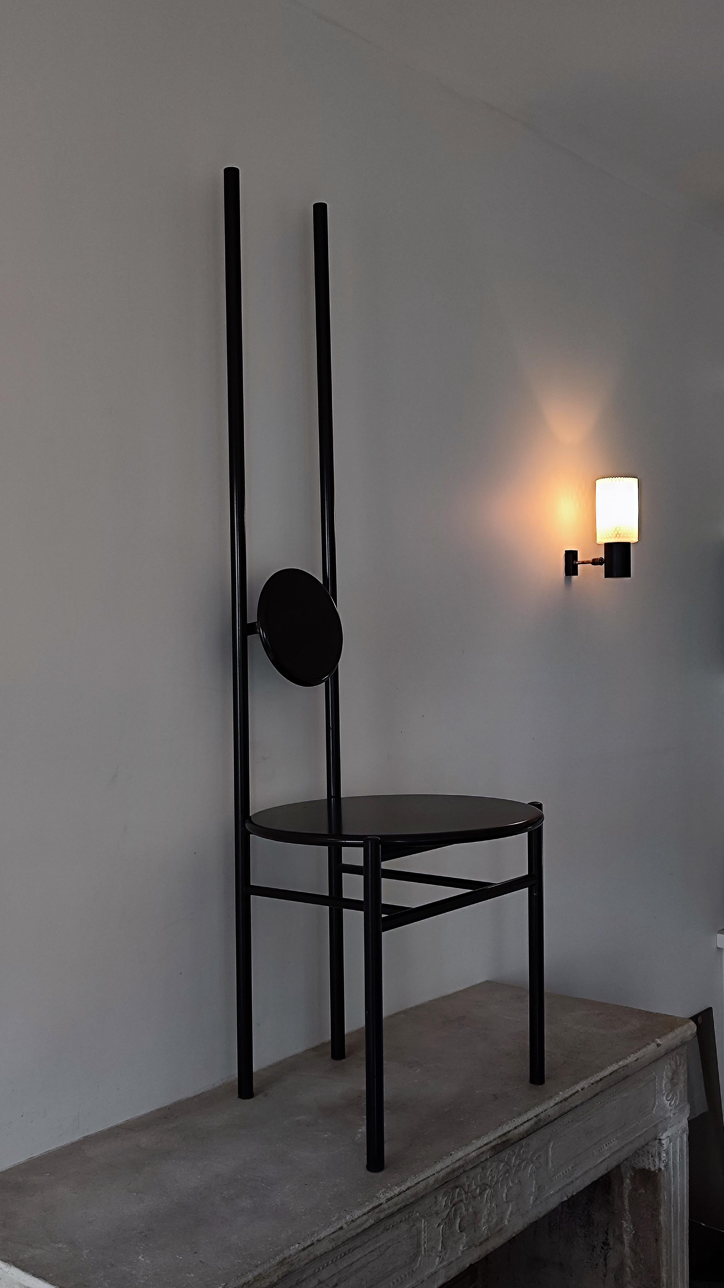 Stuhl, der Paolo Pallucco & Mireille Rivier zugeschrieben werden kann - 80er/90er Jahre im Zustand „Gut“ im Angebot in Paris, FR