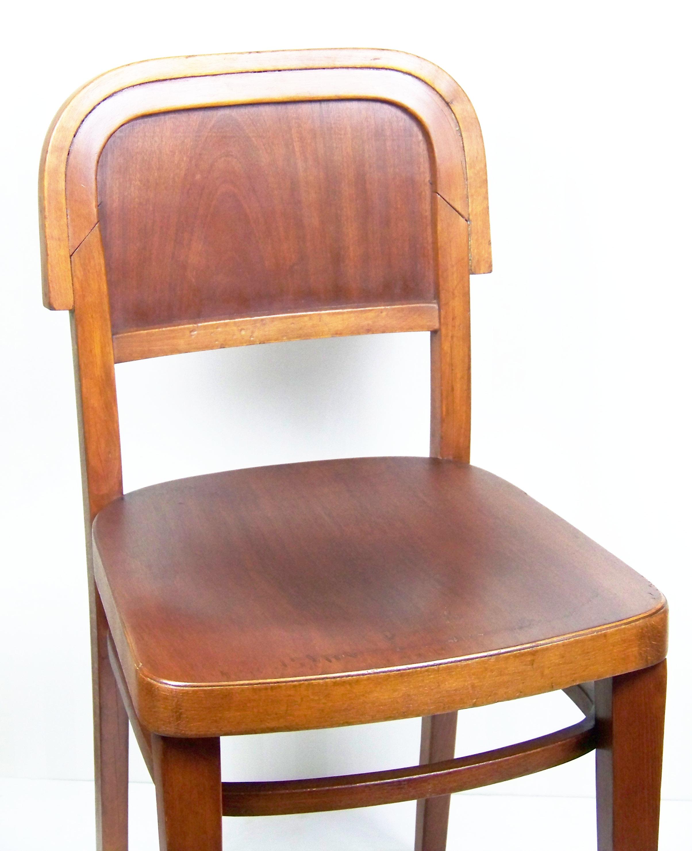 Austrian Chair Thonet Nr.402, Jan Kotěra in 1907 For Sale