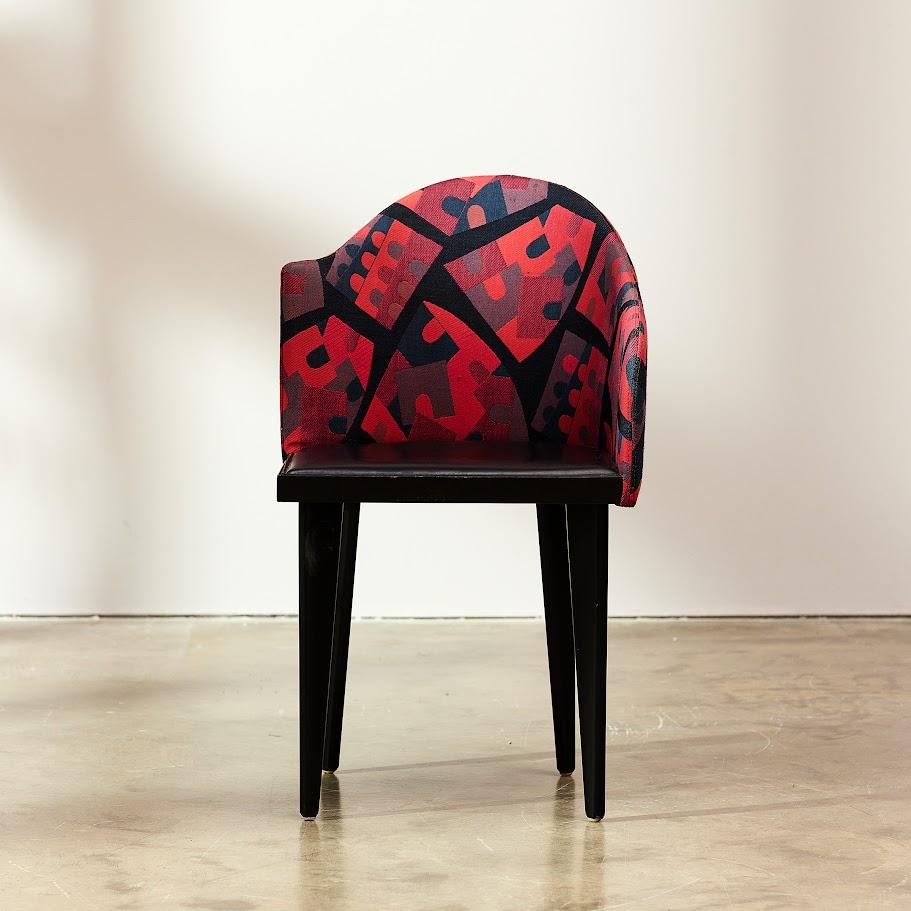 These very special asymmetrical Toscana / Tuscana chairs were designed in 1986 by Piero Sartogo and Nathalie Grenon for Saporiti Italia, reportedly for the New York restaurant Toscana. In good vintage condition with minor wear to the textile. PM for