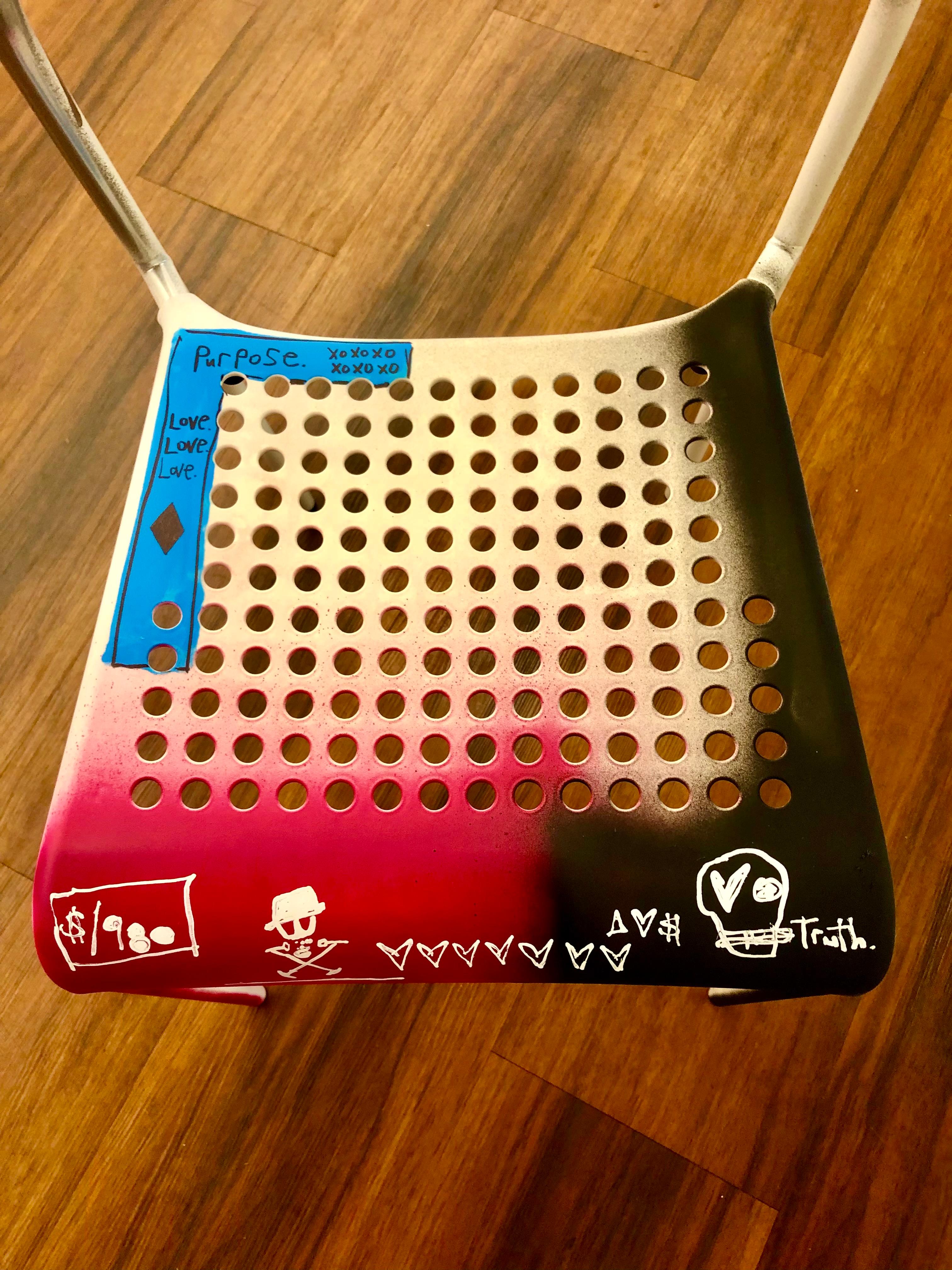 Stuhl (V) Pop Art Graffiti Tagged Chair von Adam Baranello im Zustand „Neu“ im Angebot in East Quogue, NY