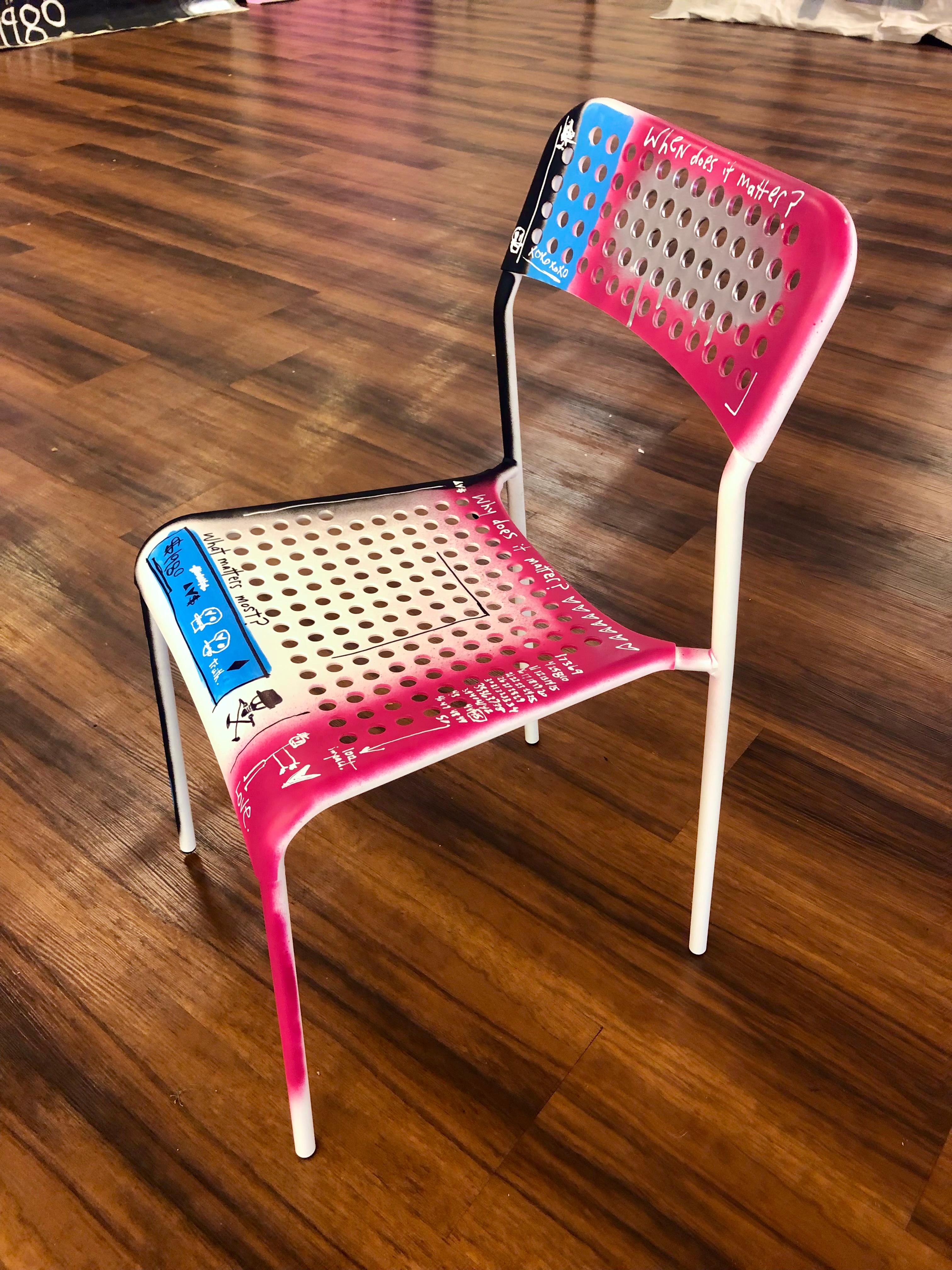 Stuhl (VI) Pop Art Graffiti Tagged Chair von Adam Baranello im Zustand „Neu“ im Angebot in East Quogue, NY