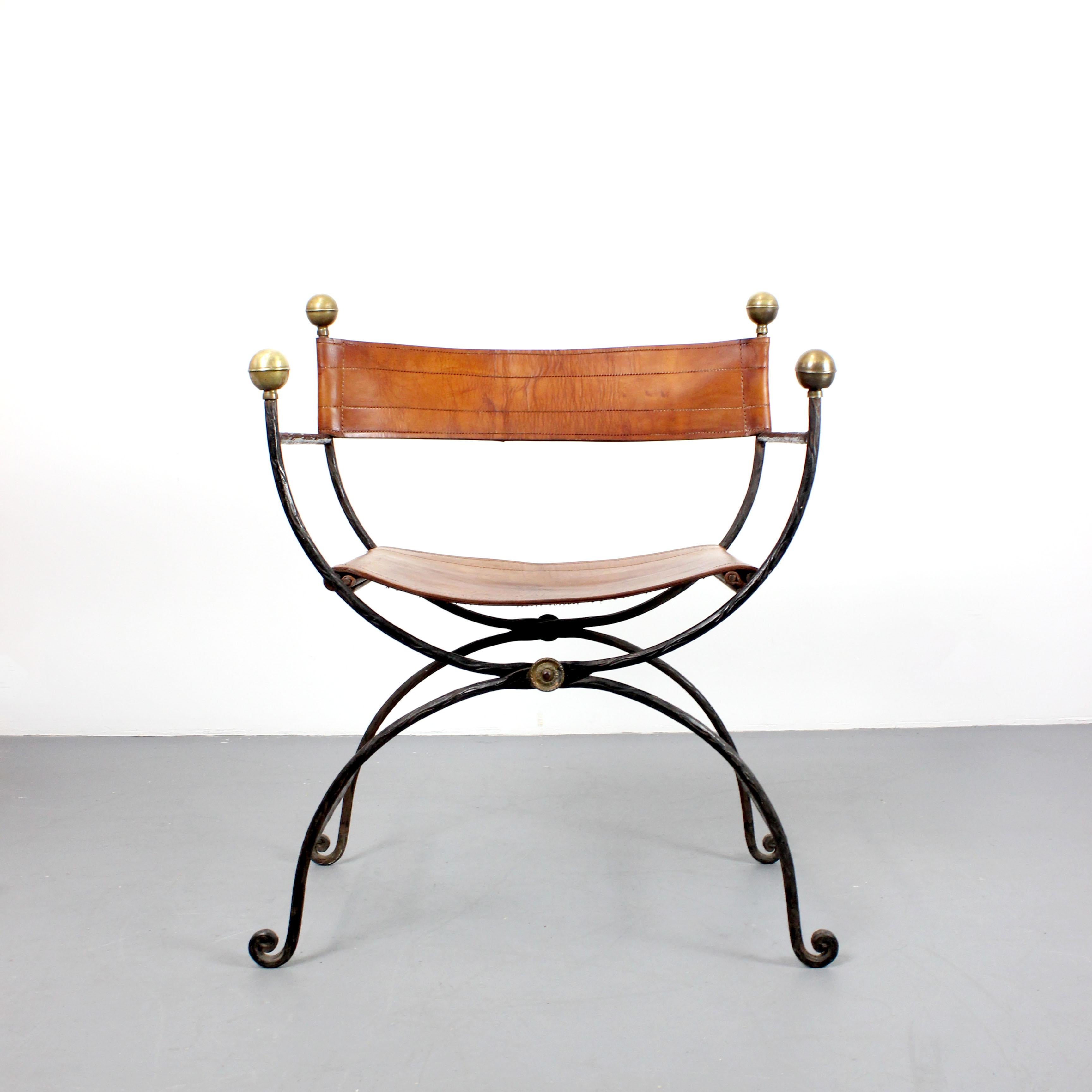 italien Chair with cast iron frame, gilt brass trim, and brown leather upholstery en vente