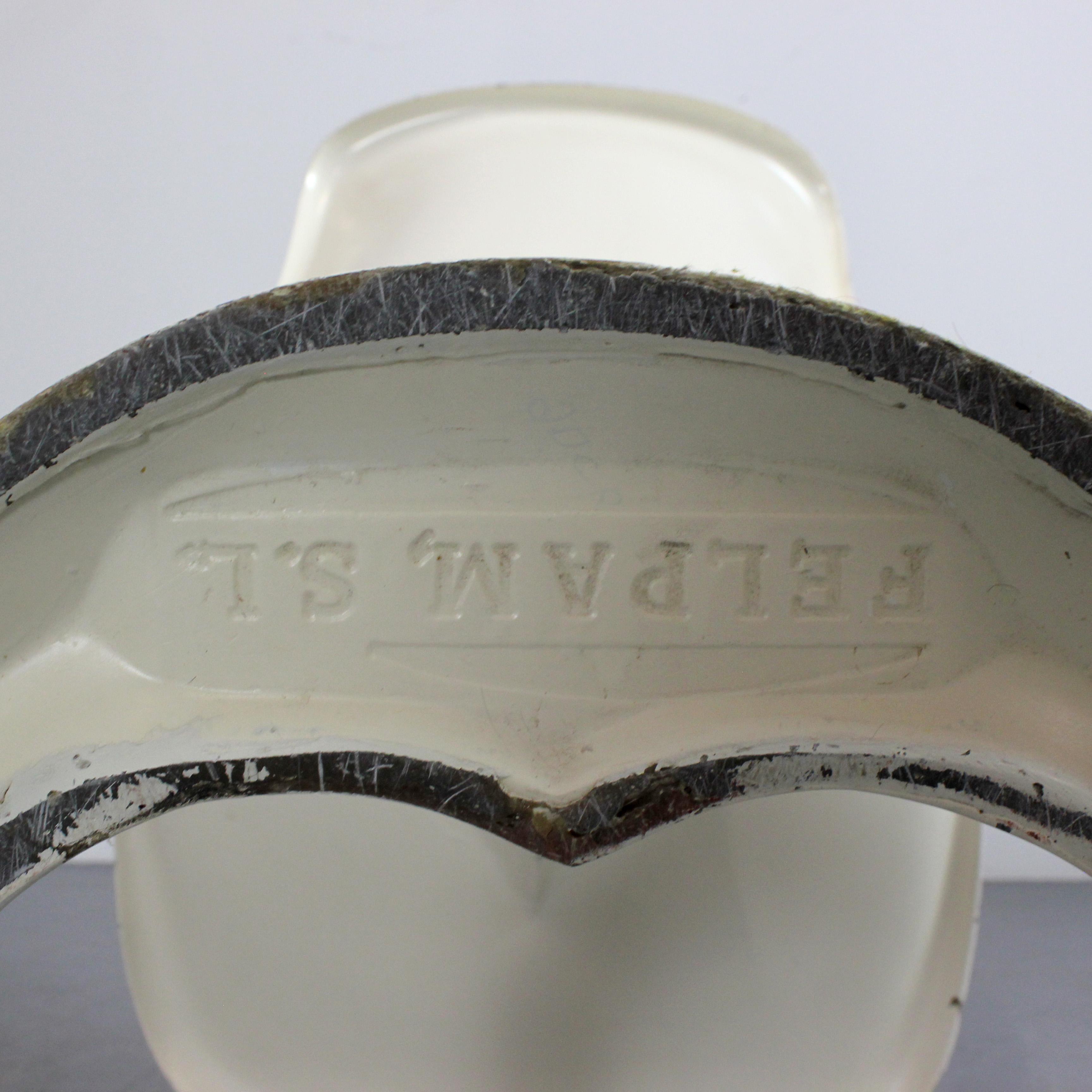 Stuhl mit Gestell aus Stahl und Fiberglas, cremeweiß lackiert - für Felpam - im Angebot 3