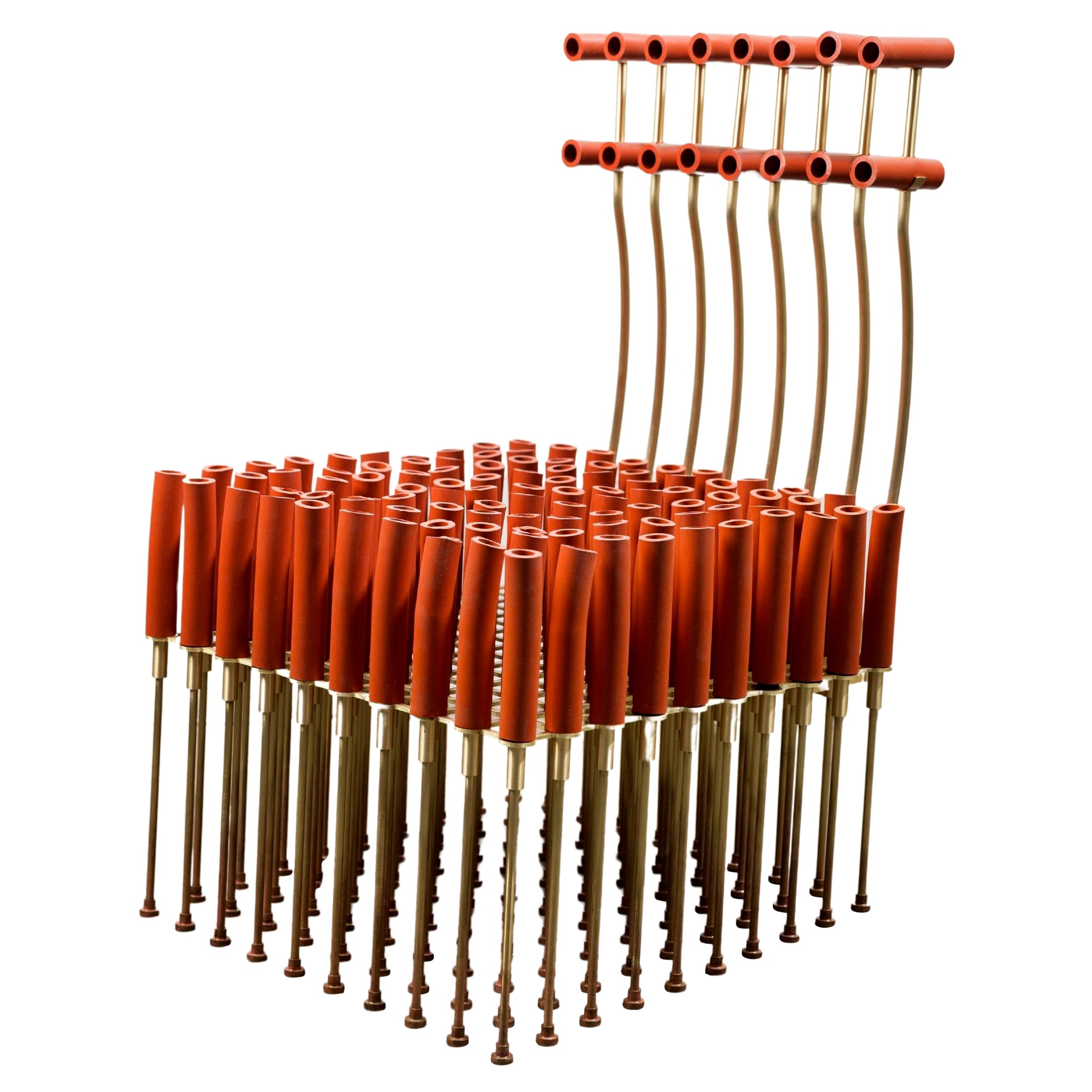 Silla con tubos y latón de Gentner Design