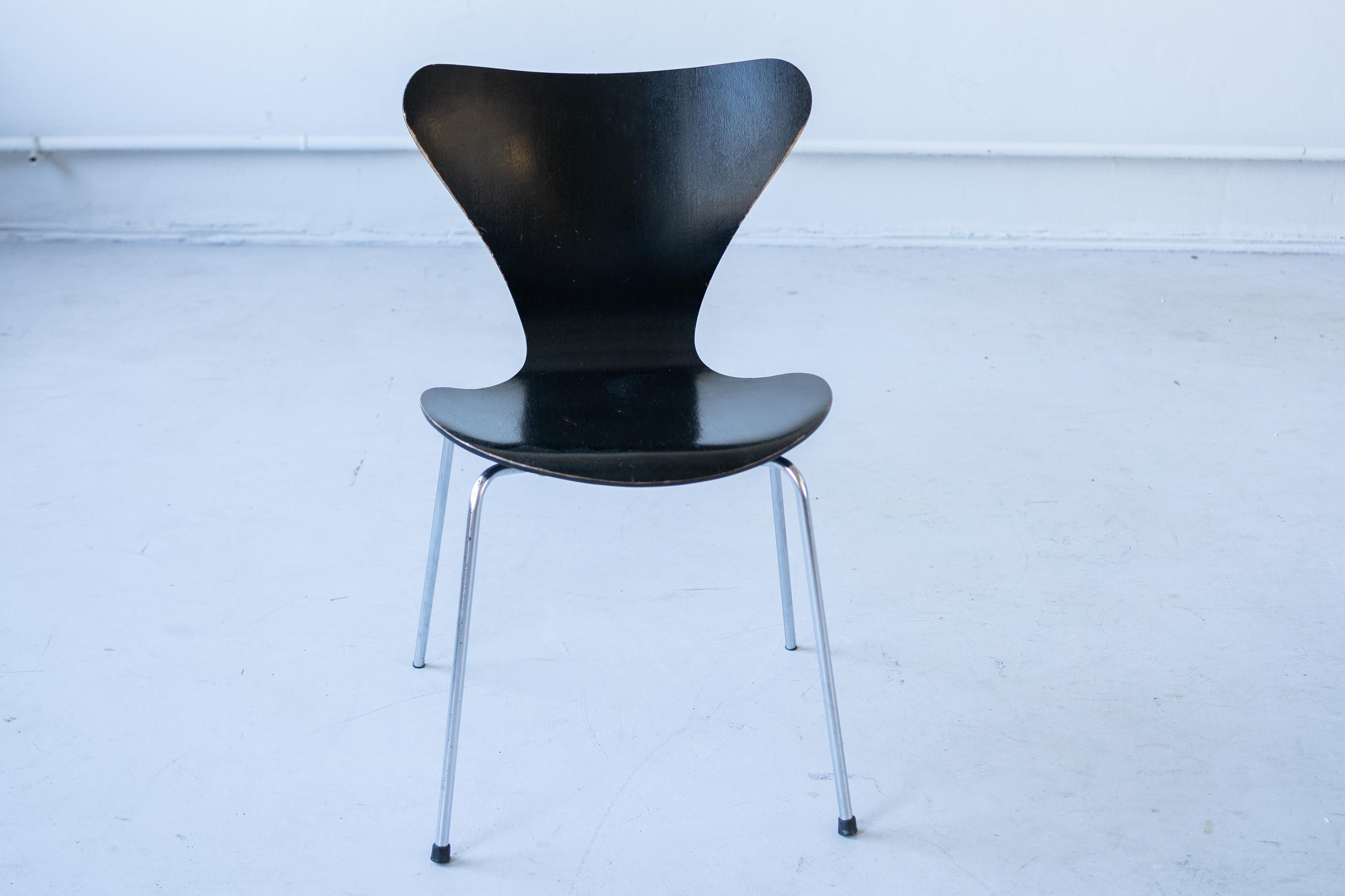 Milieu du XXe siècle Chaises d'Arne Jacobsen série 7 pour Fritz Hansen , ensemble de 6 chaises en vente