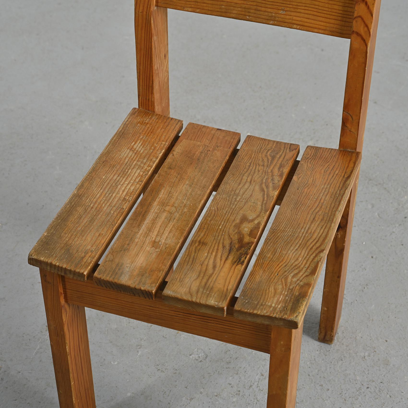 Chairs by Maison Regain for les Arcs, Set of 4, circa 1970  For Sale 2