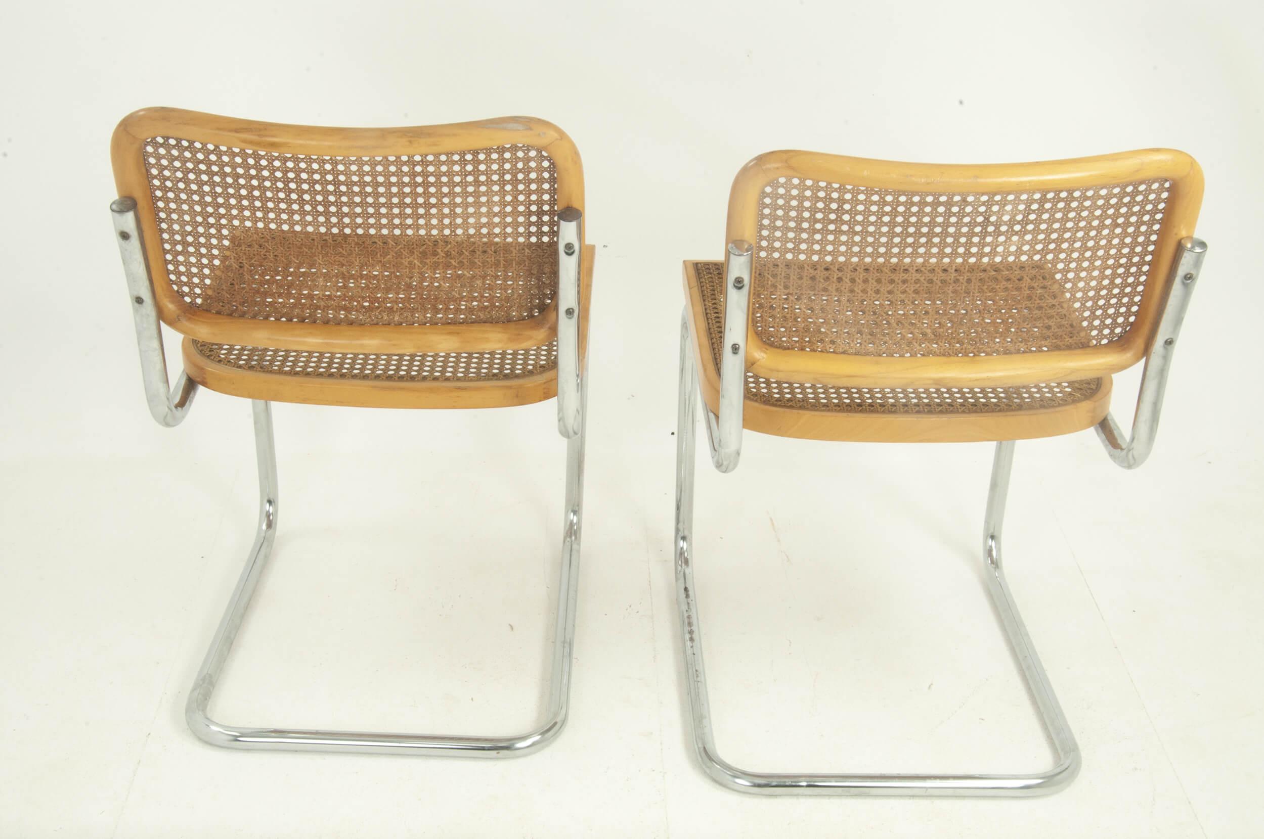 Pair of chairs by Marcel Breuer, Cesca model, beige color. The chrome and canes are in good condition.
A stamp, 