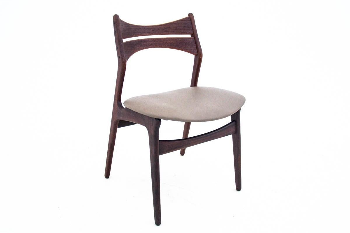 Milieu du XXe siècle Chairs, Danish design, 1960s Design by Eric Buck. en vente