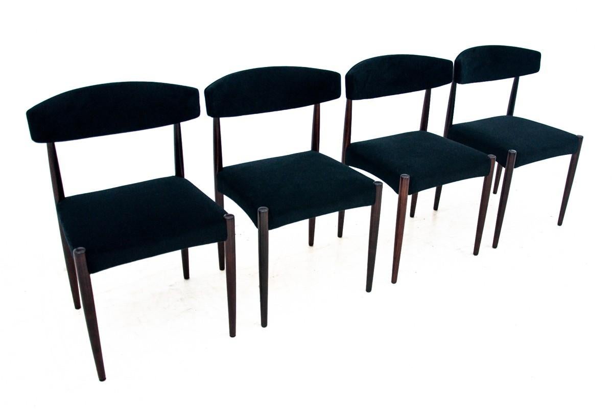 A set of chairs from Denmark was produced in the 1960s.

The minimalist form of the chairs will fit perfectly into today's interiors. The chairs have delicate, tapered legs and a strongly profiled backrest ensuring comfortable seating.

The