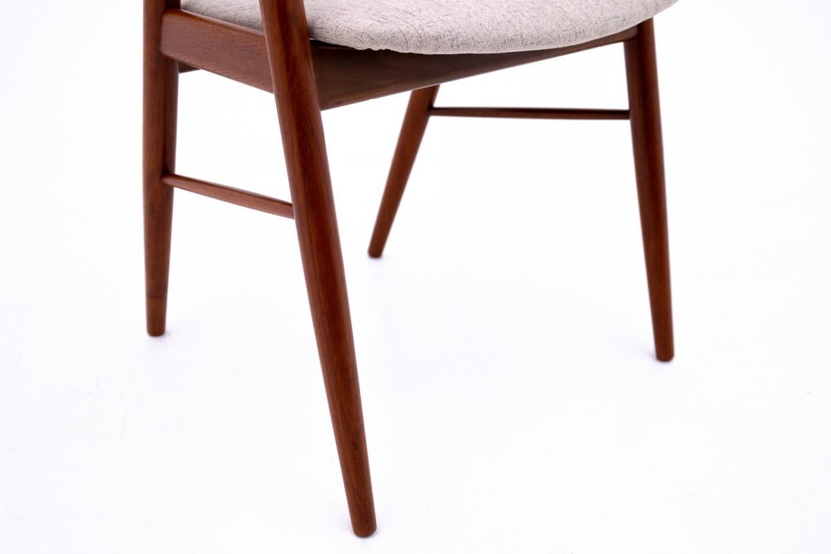 Chairs designed by Ejner Larsen & Aksel Bender Madsen, Denmark, 1960s. After ren For Sale 5