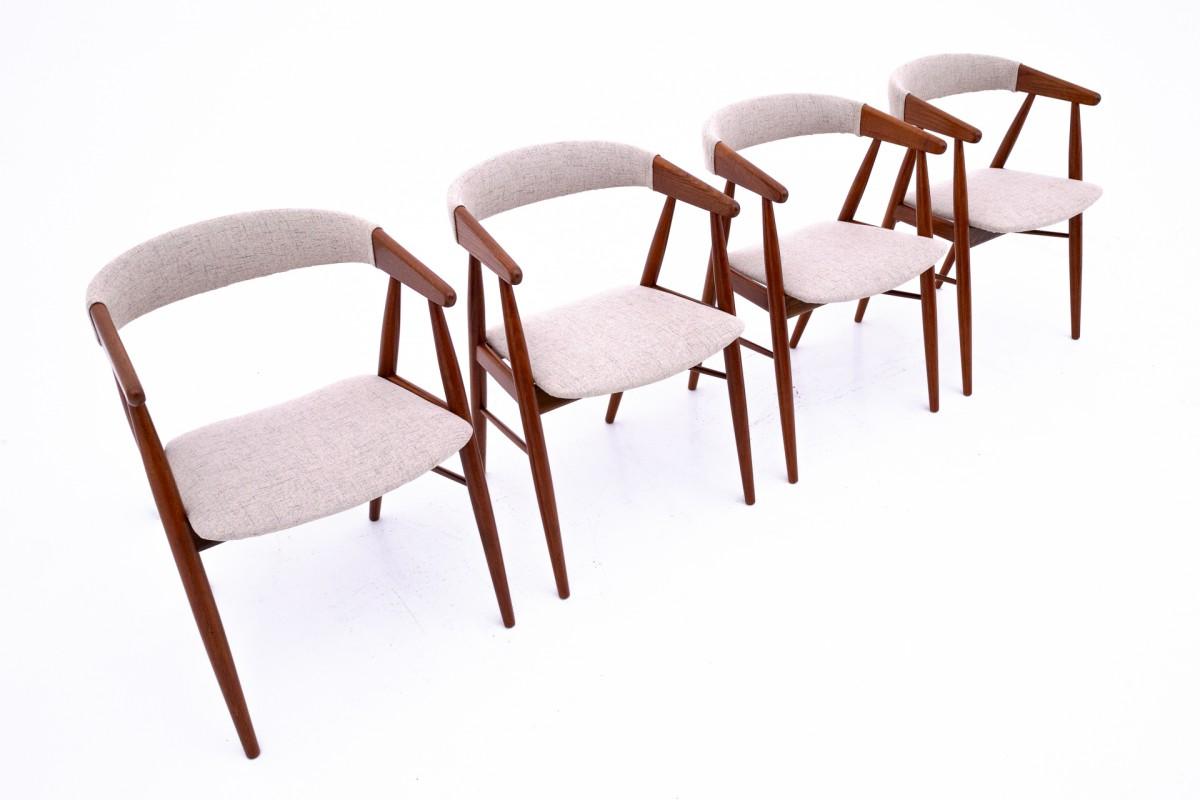Scandinavian Modern Chairs designed by Ejner Larsen & Aksel Bender Madsen, Denmark, 1960s. After ren For Sale