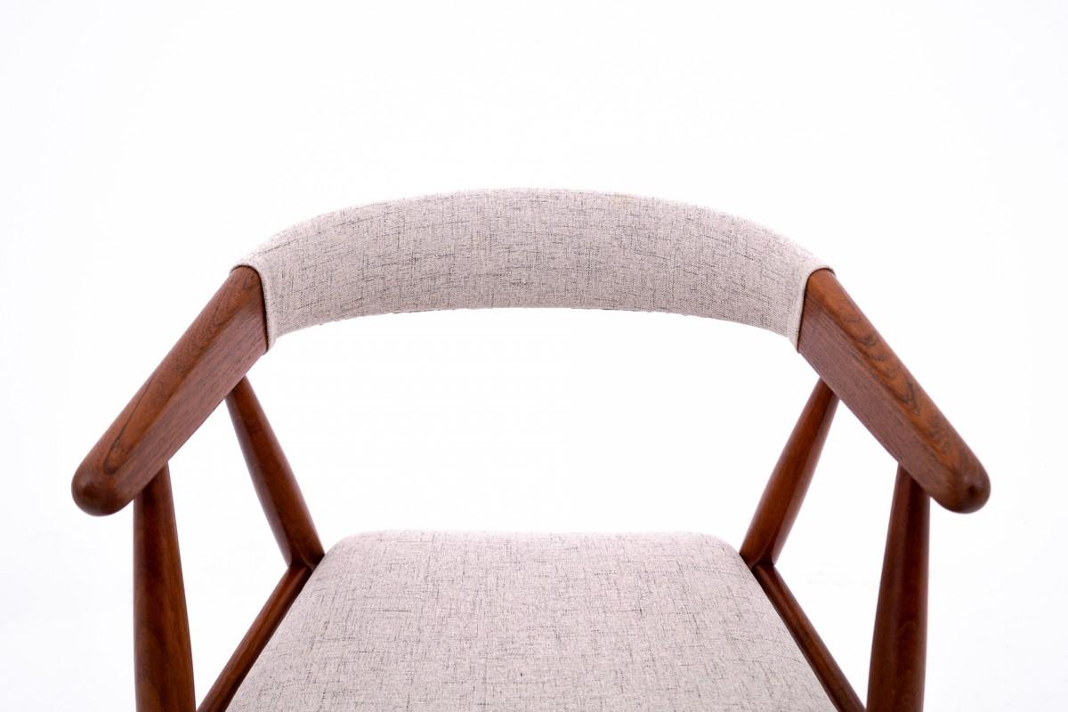 Chairs designed by Ejner Larsen & Aksel Bender Madsen, Denmark, 1960s. After ren For Sale 1
