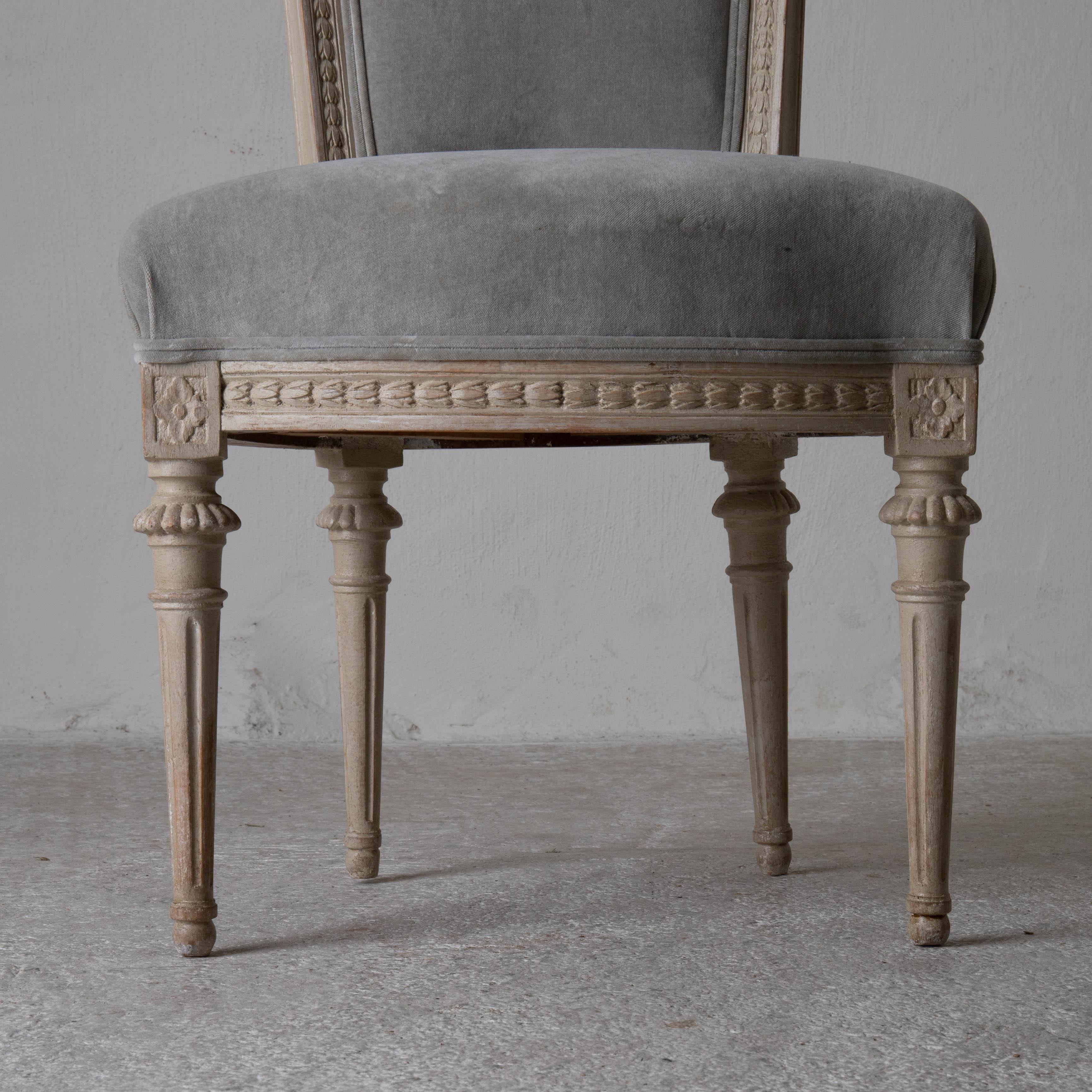 18th Century Chairs Dining Set of 8 Swedish Gustavian Gray, Sweden