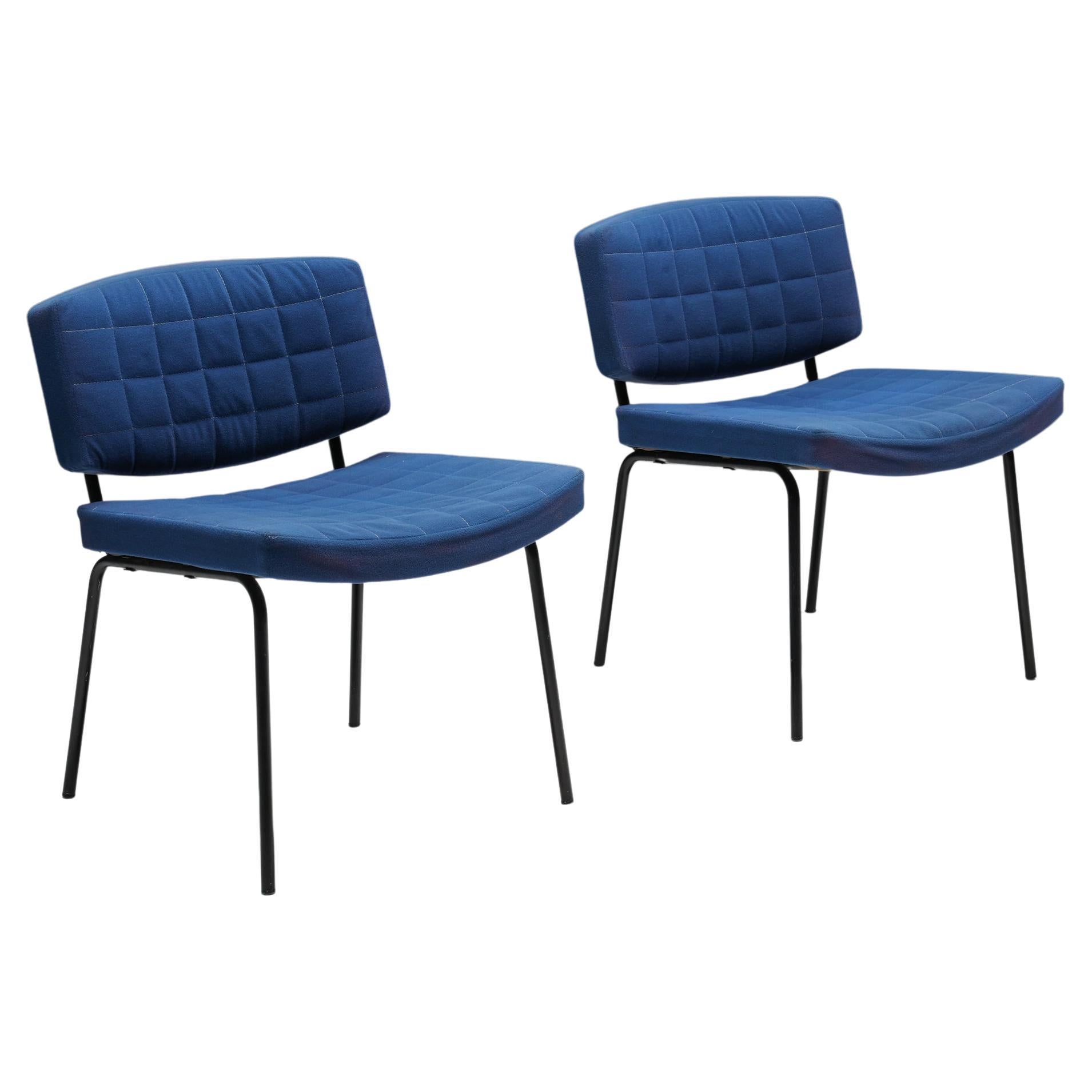 Stühle aus blauem Stoff und Metallgestell, 1980er-Jahre