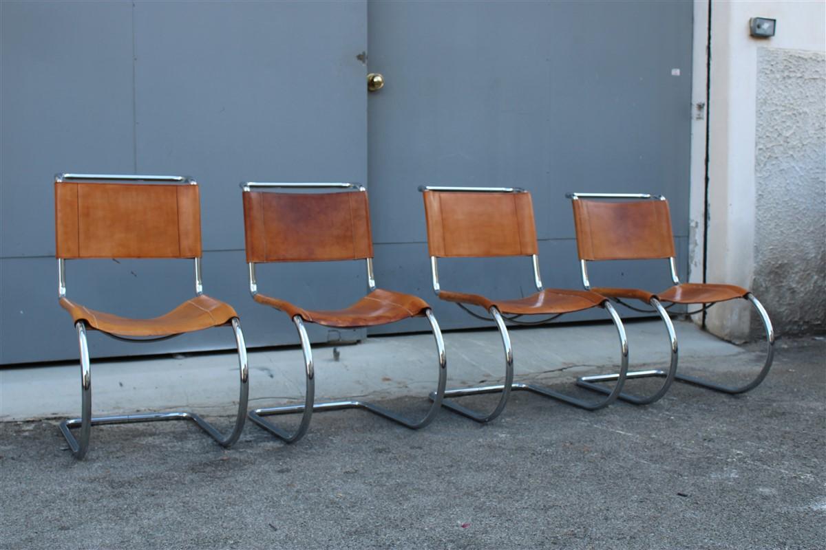 Chairs Curved Steel Leather Italian Design, 1970s Ludwig MIES VAN DER ROH Knoll  In Good Condition For Sale In Palermo, Sicily