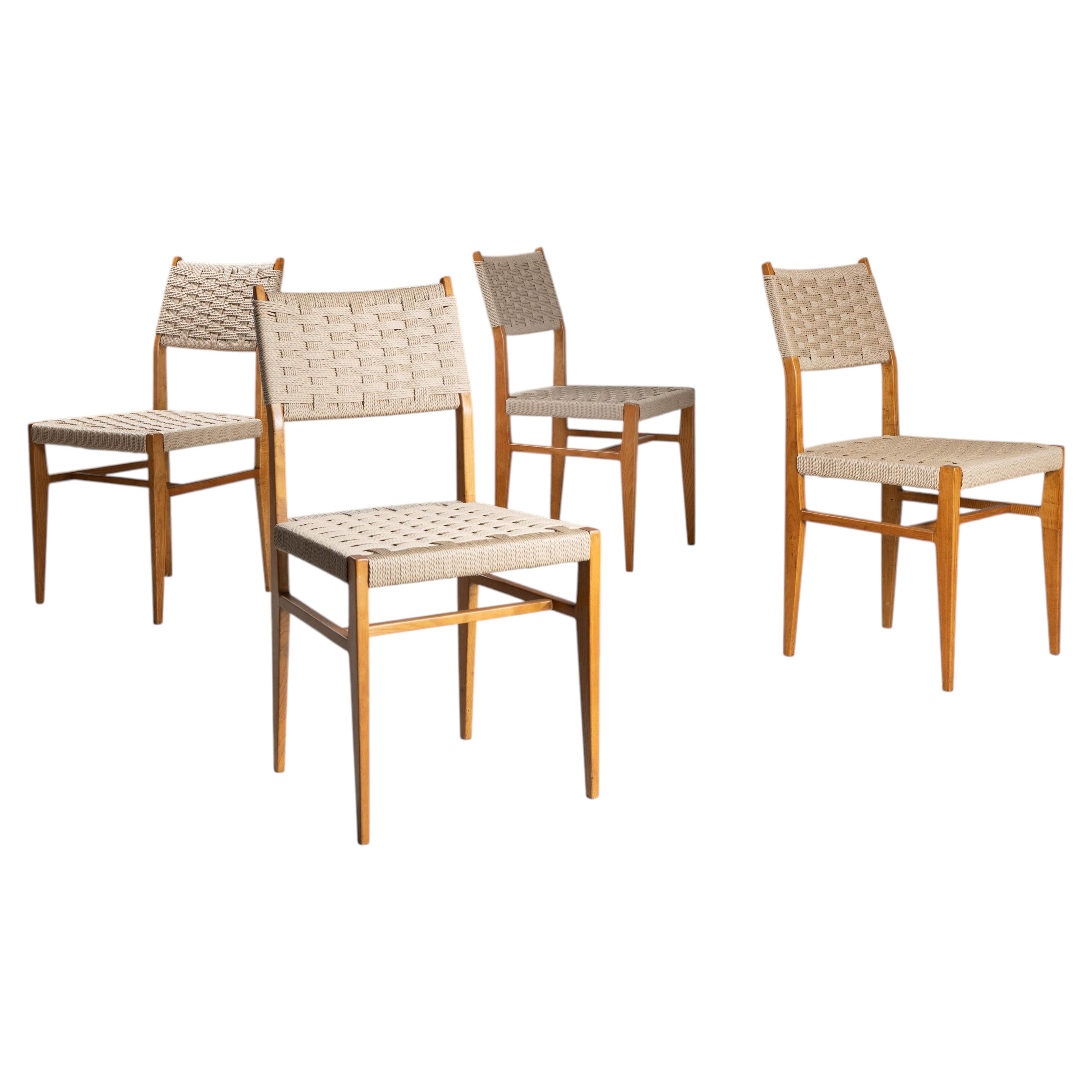 Chaises en bois et raphia, 1950, ensemble de 4 en vente