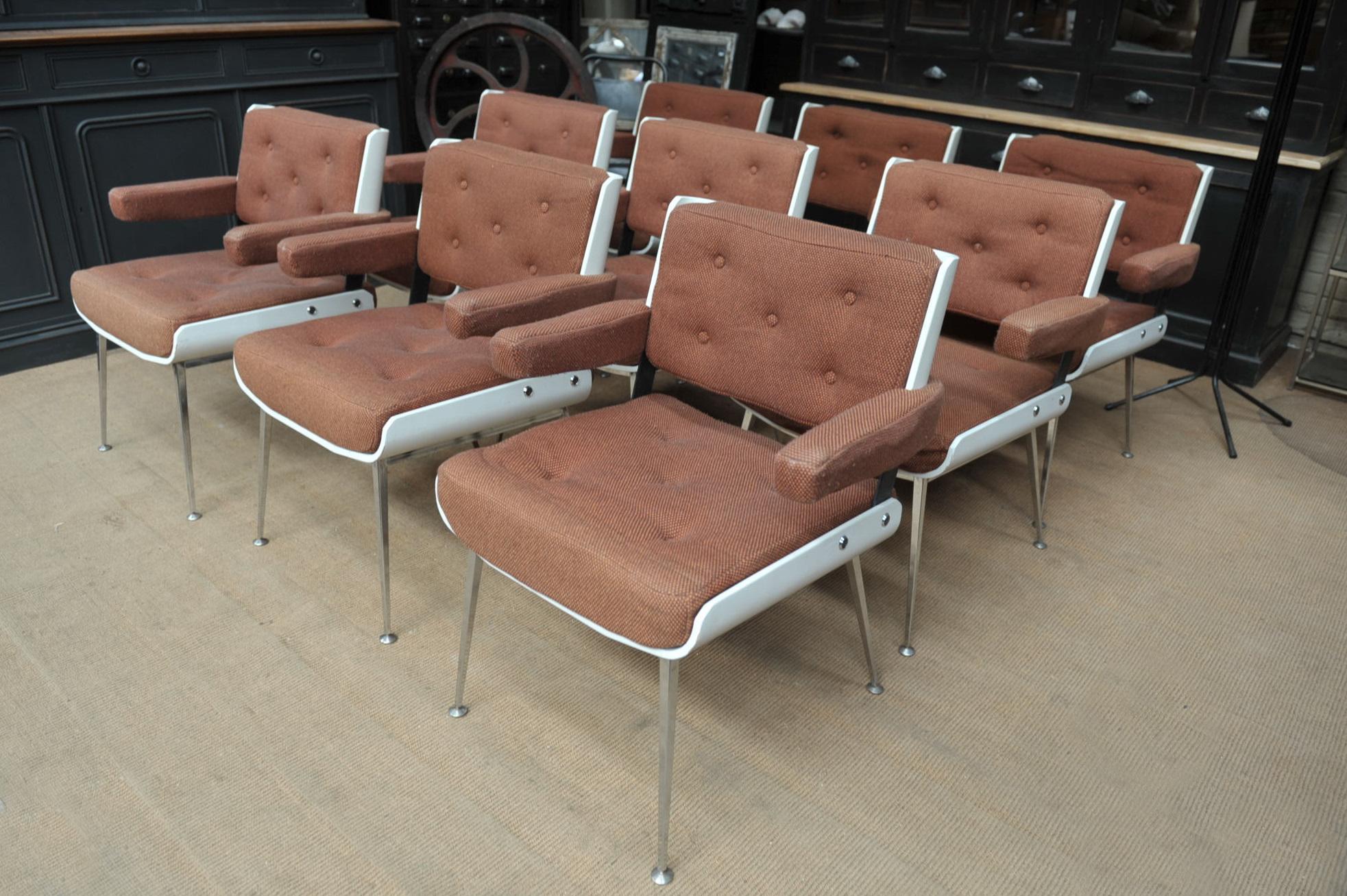 Chairs or Armchairs by Alain Richard, France, circa 1970 In Good Condition For Sale In Roubaix, FR