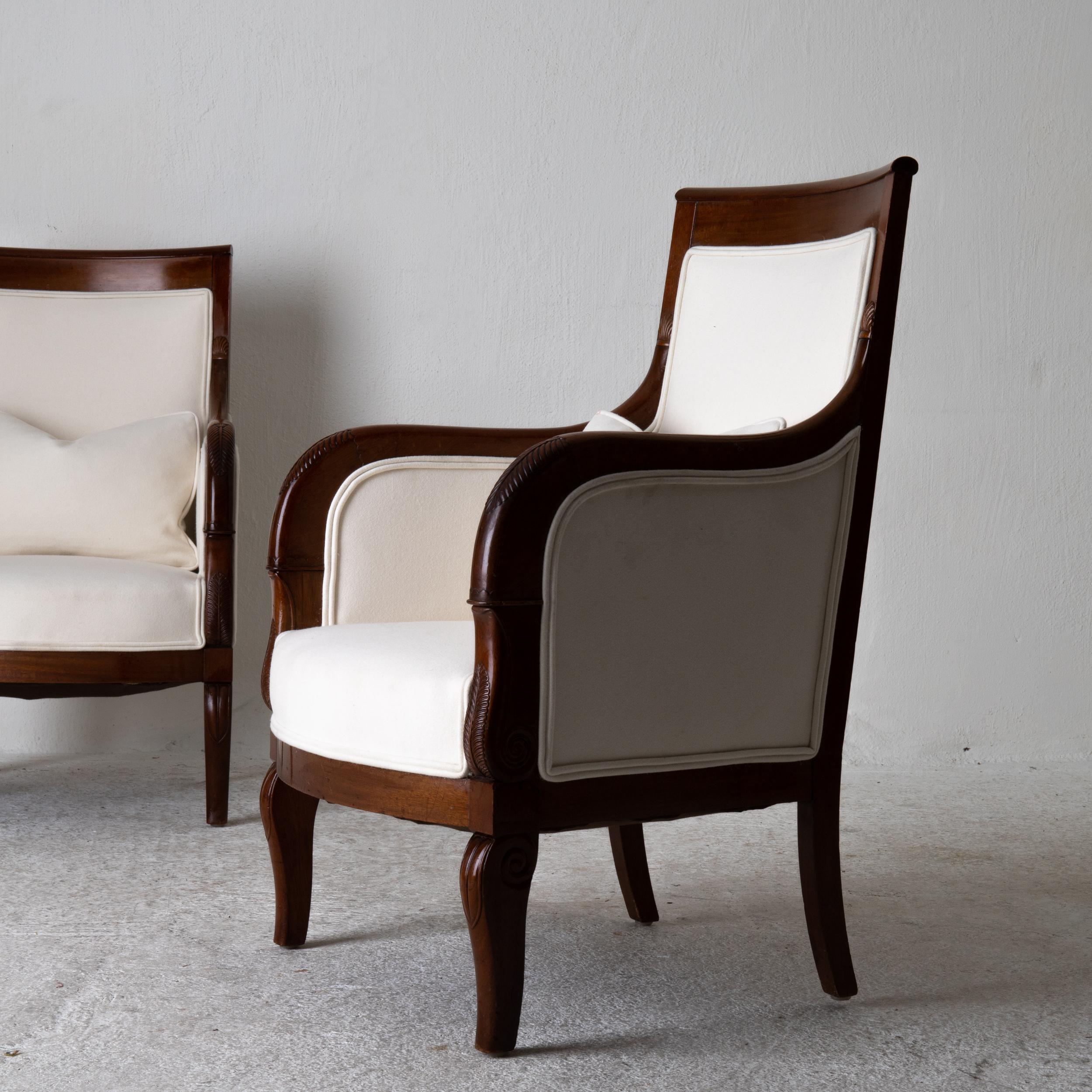 Chairs Pair of Bergeres 19th Century Directoire French Mahogany White France In Good Condition In New York, NY